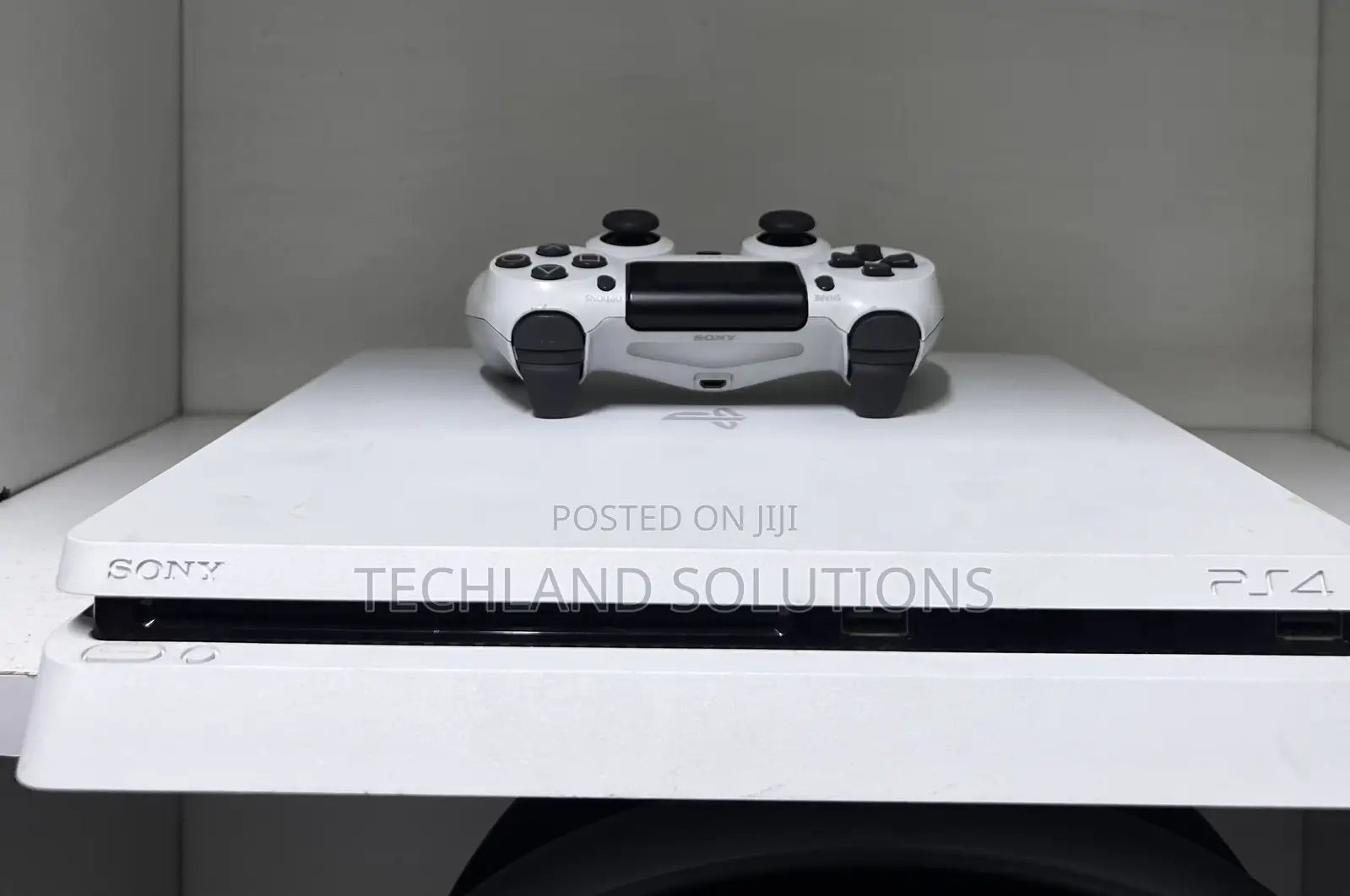 Milk White Home Used Ps4 Slim