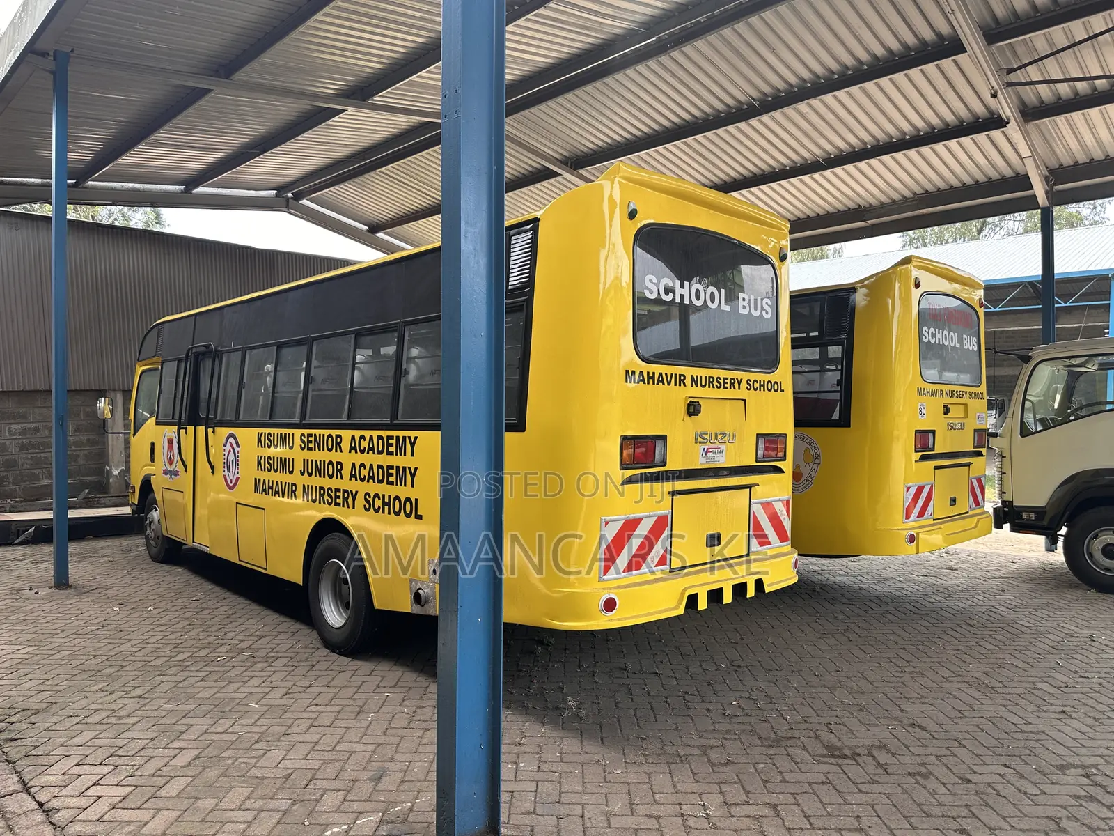 New Isuzu NQR 2024 Yellow