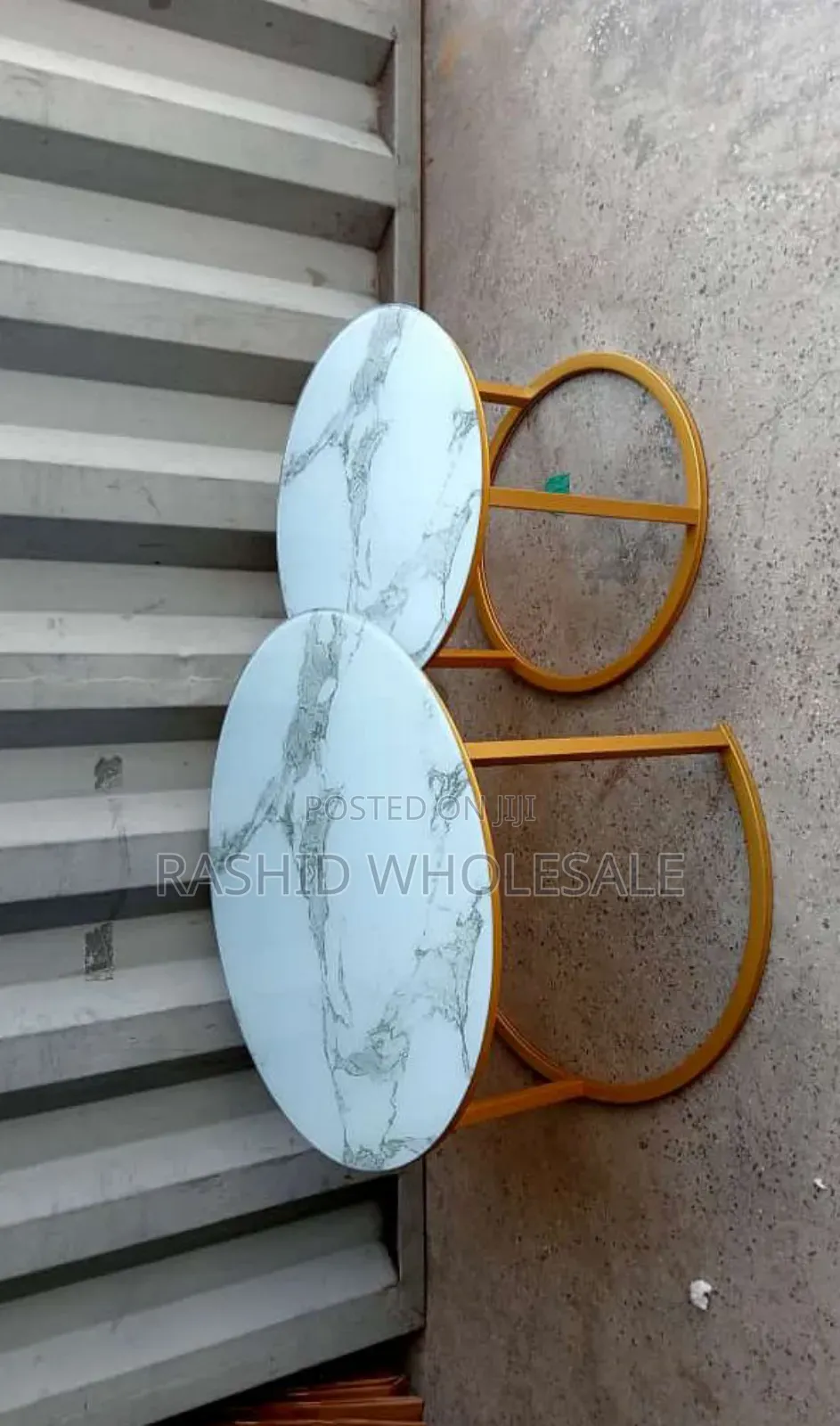 Nesting Table Glass Effect