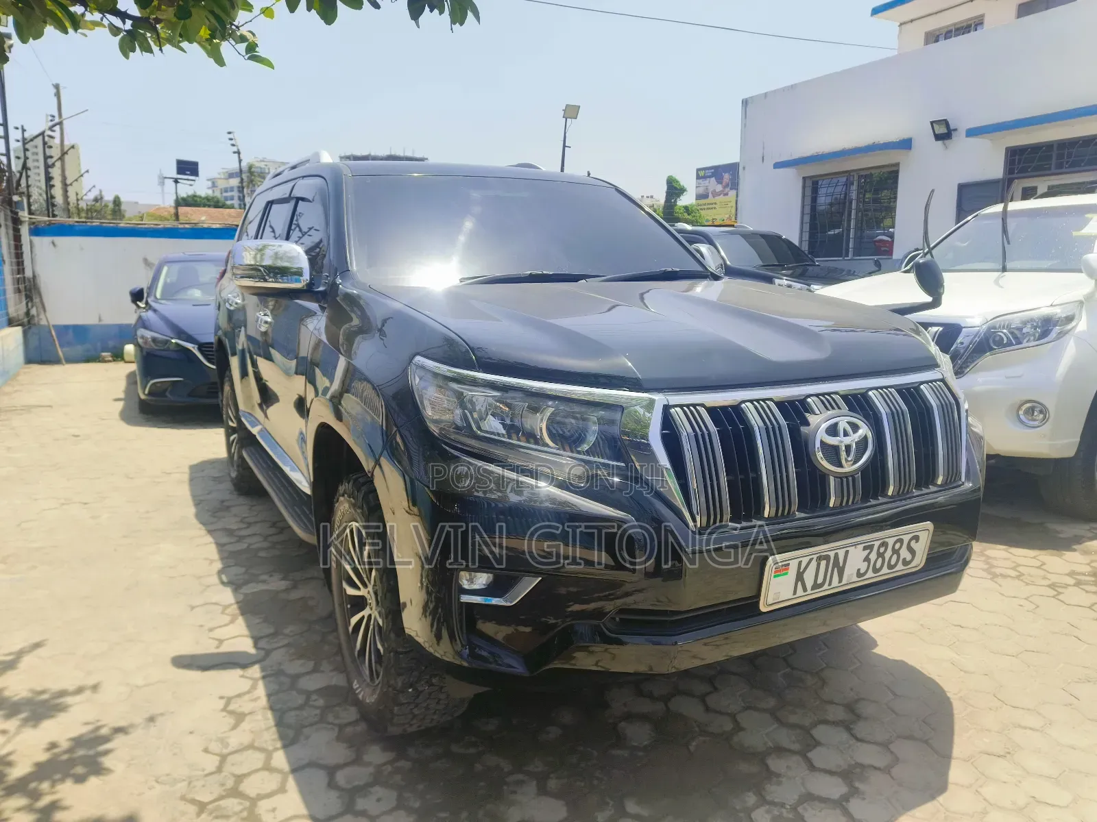 Toyota Land Cruiser Prado 2016 Black