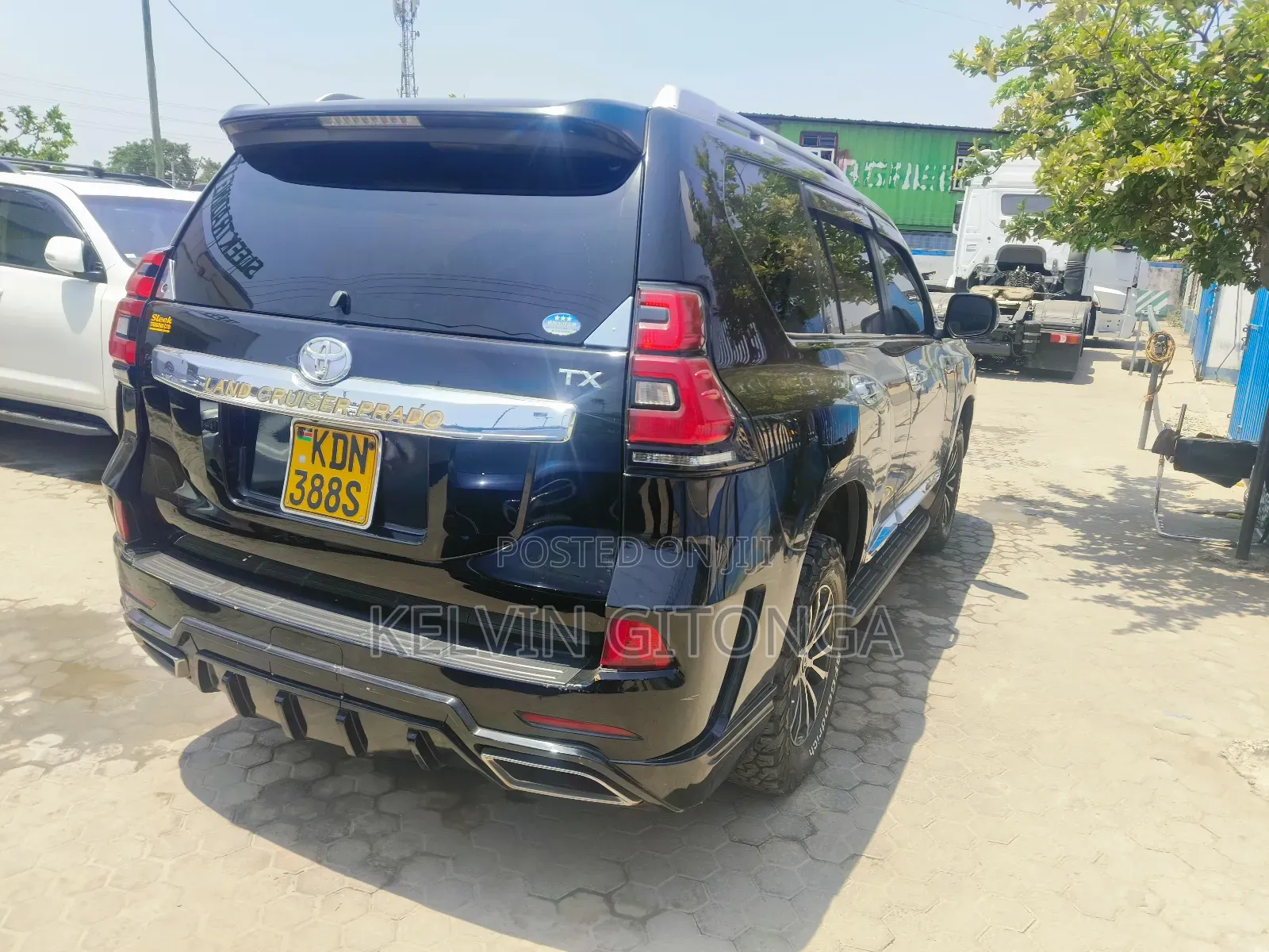 Toyota Land Cruiser Prado 2016 Black