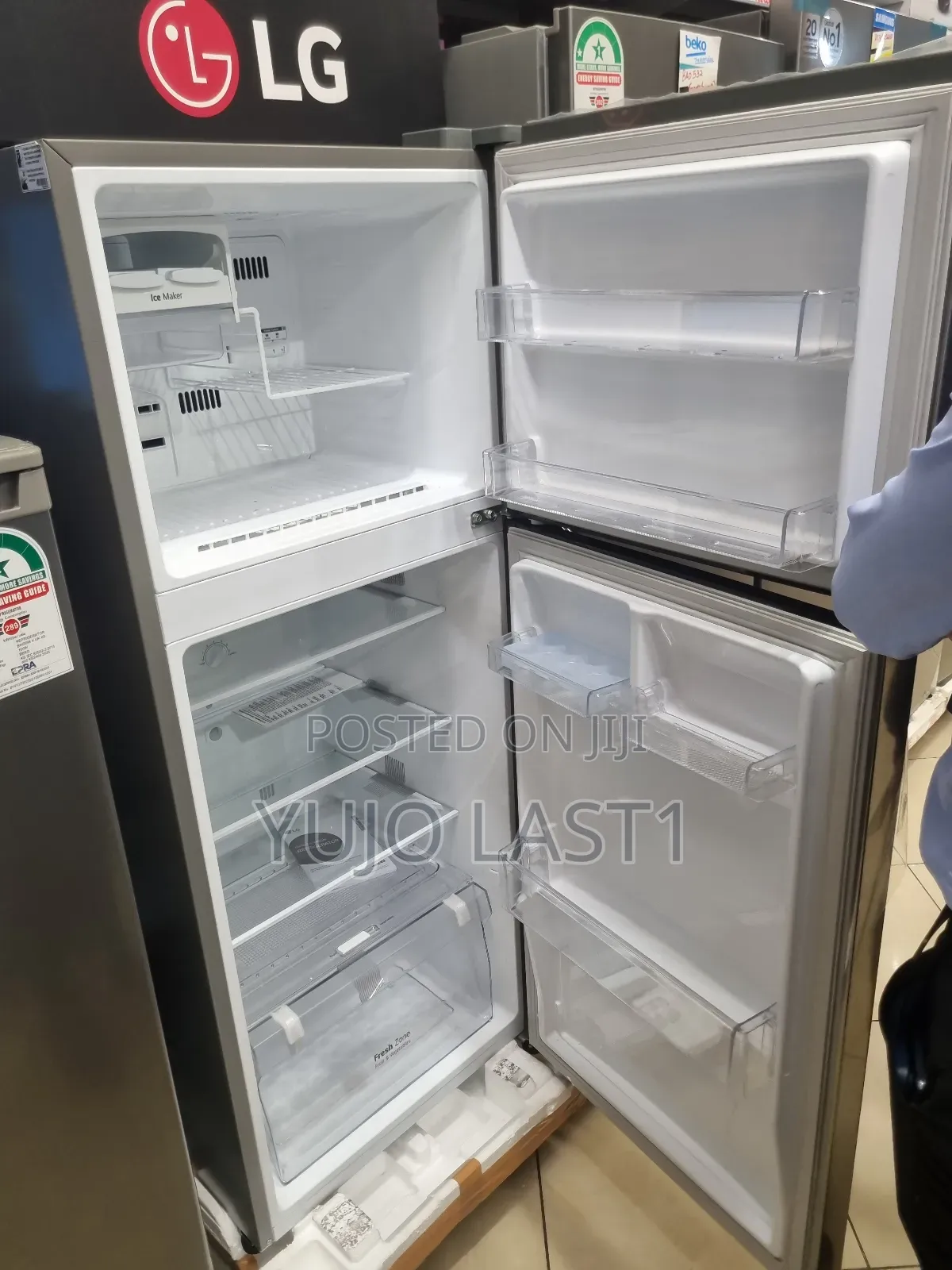 LG GL-C252SLBB Top Mount Refrigerator
