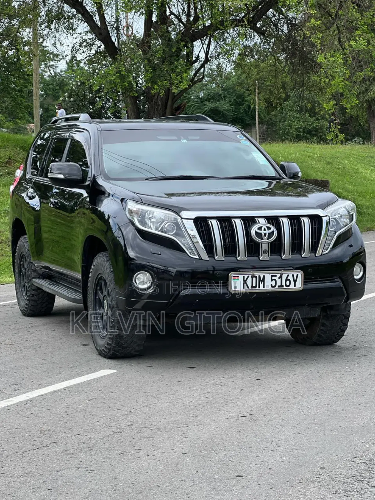 Toyota Land Cruiser Prado 2016 Black