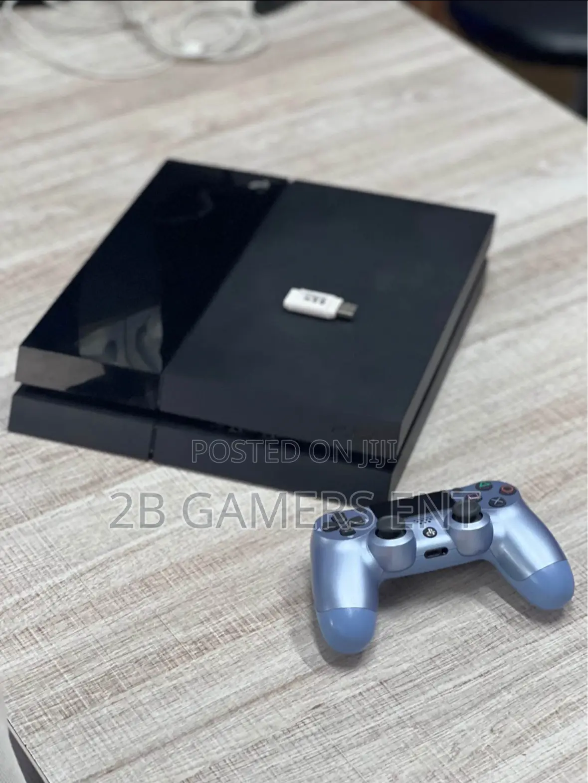 Chipped Standard Ps4 and 10 Games Free