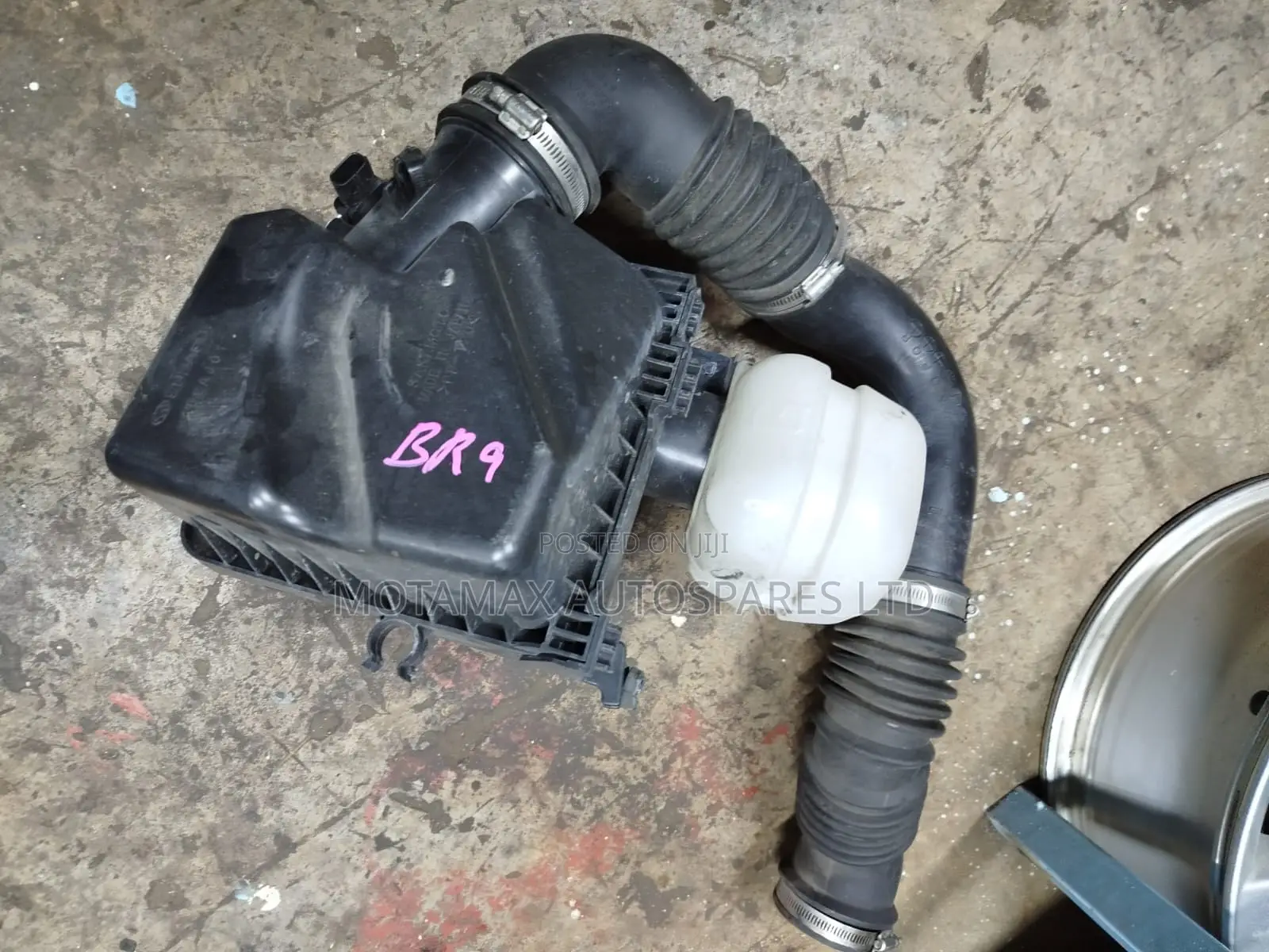 Subaru Outback BR9 Air Cleaner Housing