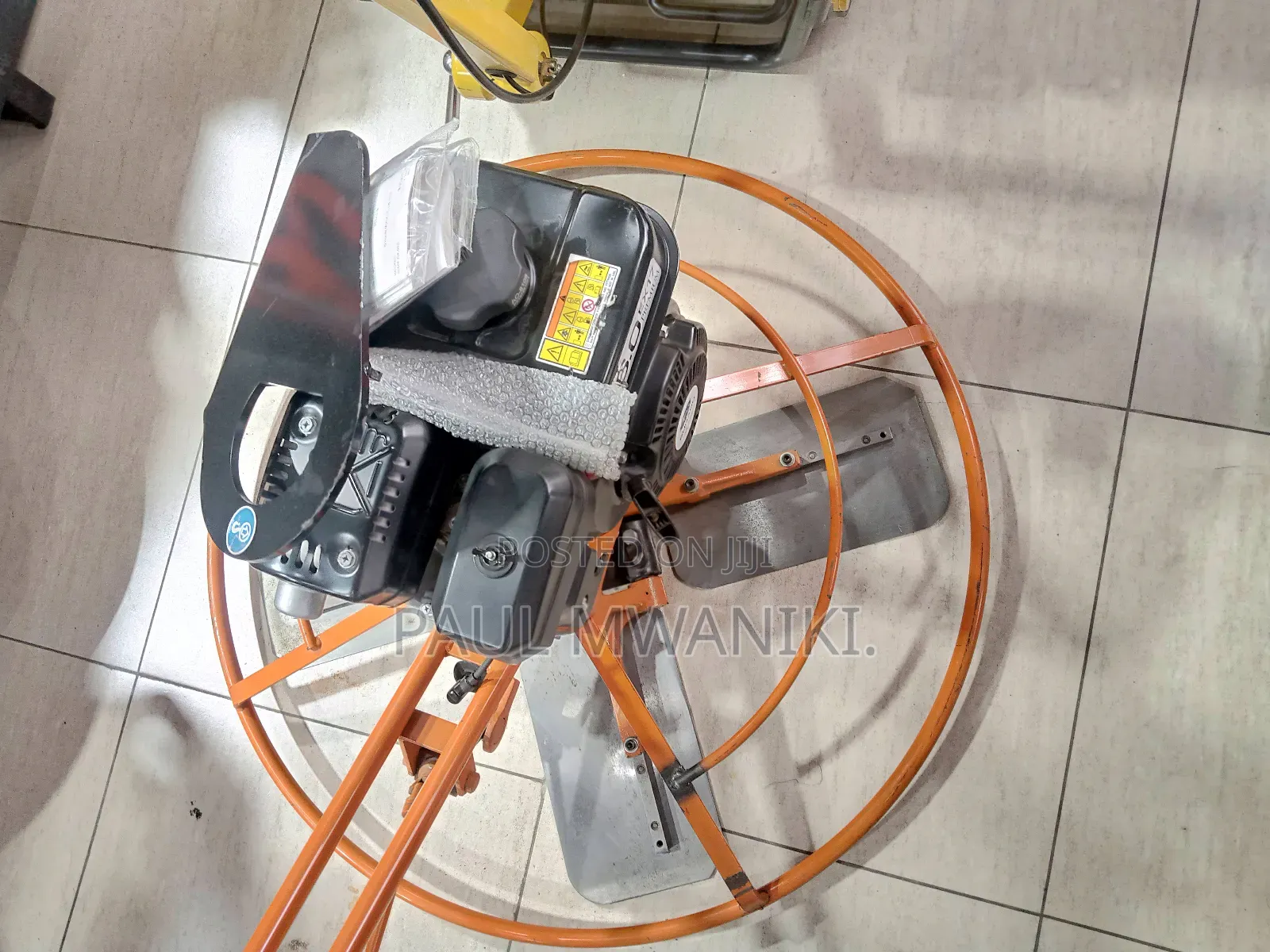 Power Float Machine / Concrete Trowel