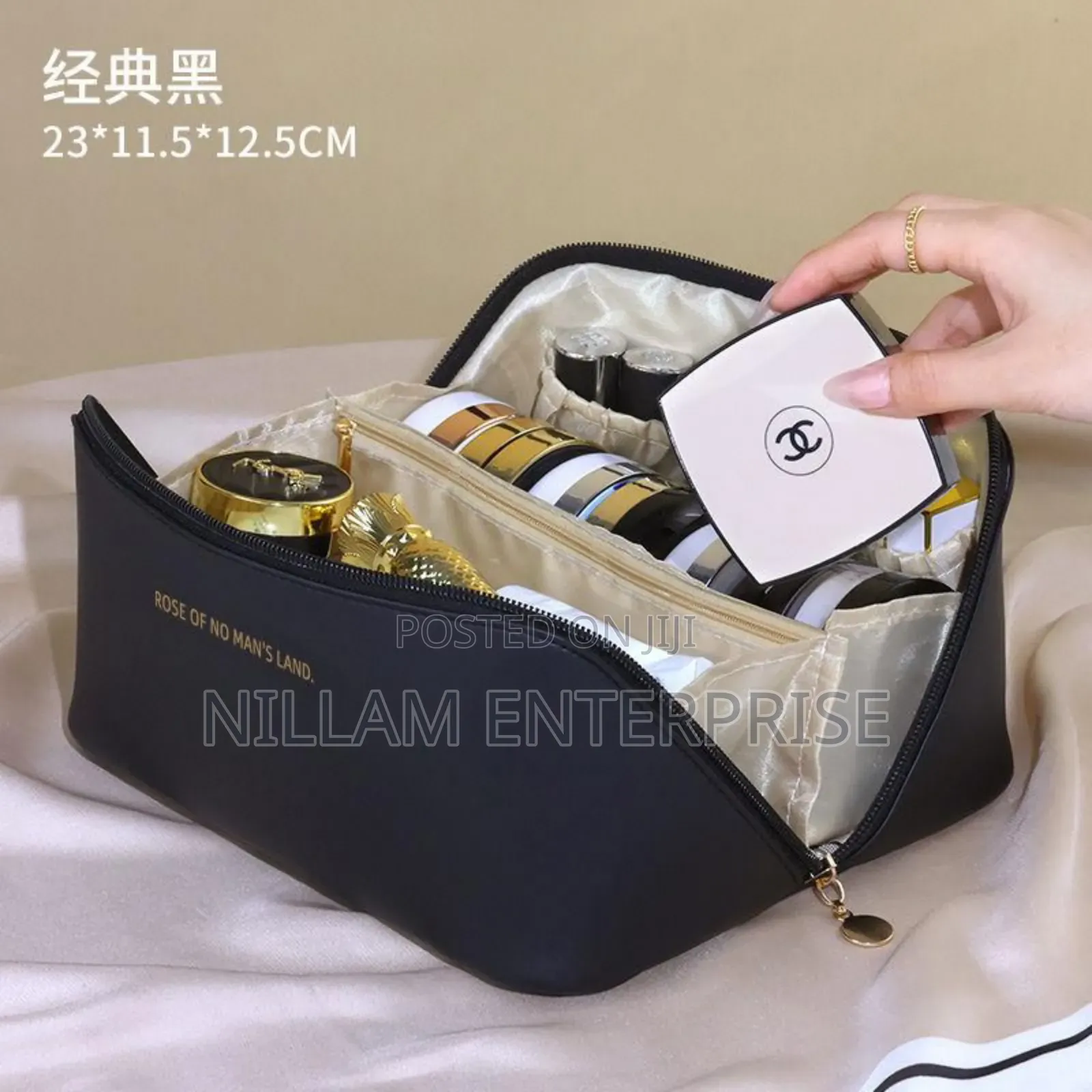 *Multifunctional Waterproof Large Cosmetic Bag
