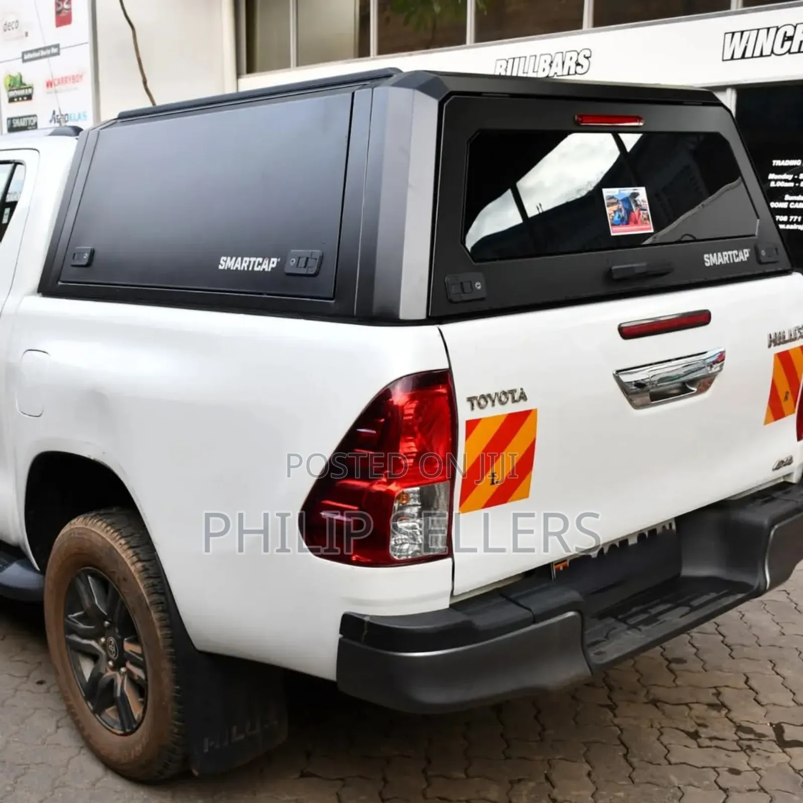 Check Out This Hilux Fitted With the Smartcap Canopy