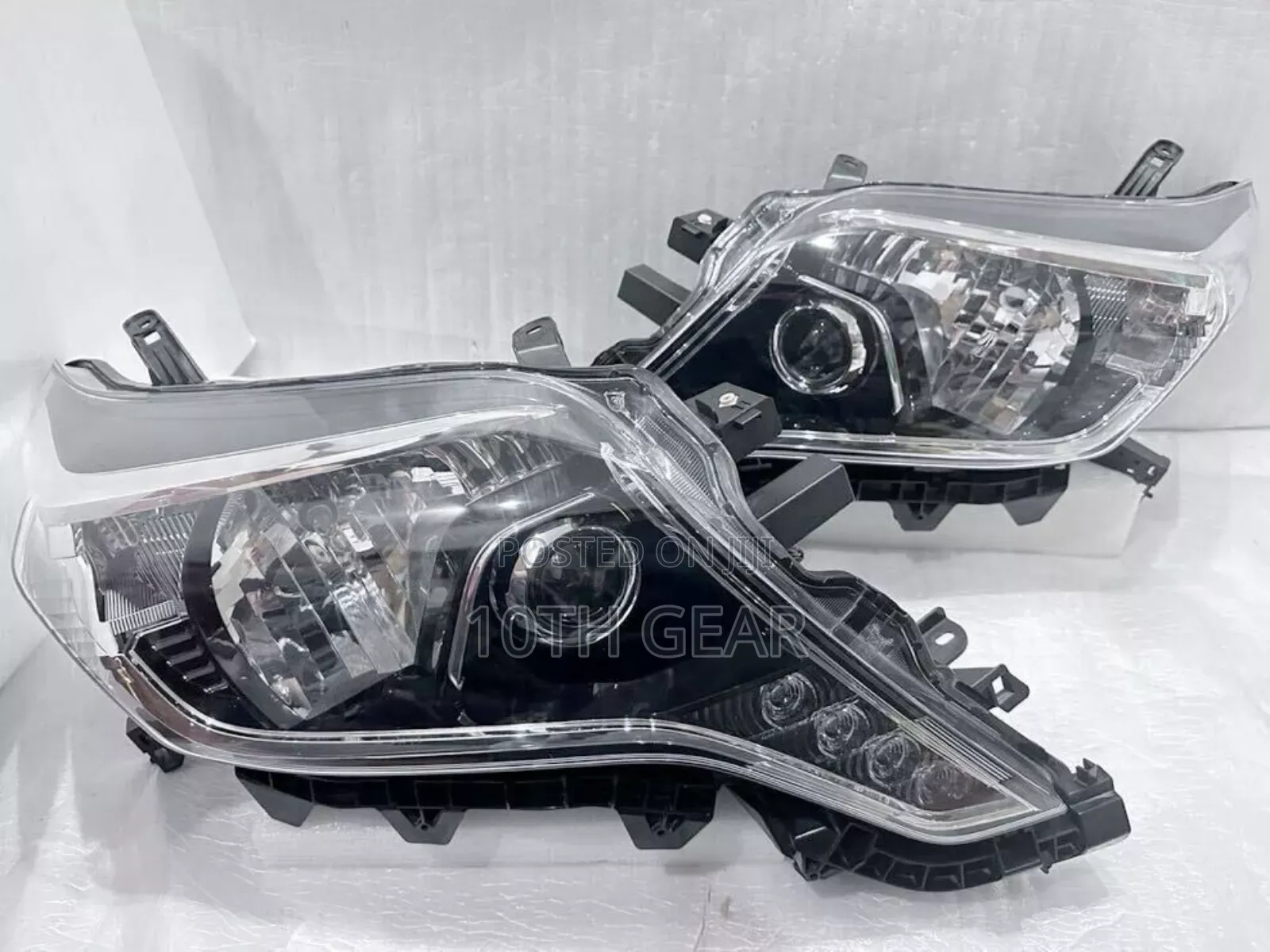 Prado 150 Headlight 2014/17 Right or Left Piece Original