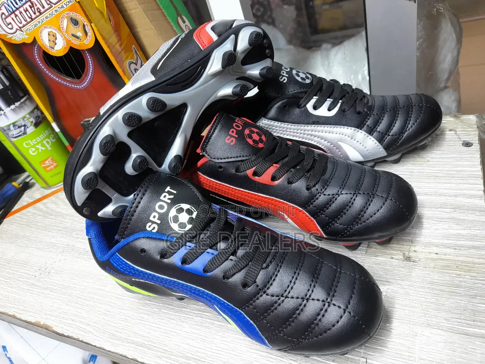 Kids Football Boots, Soccer Shoes for Children