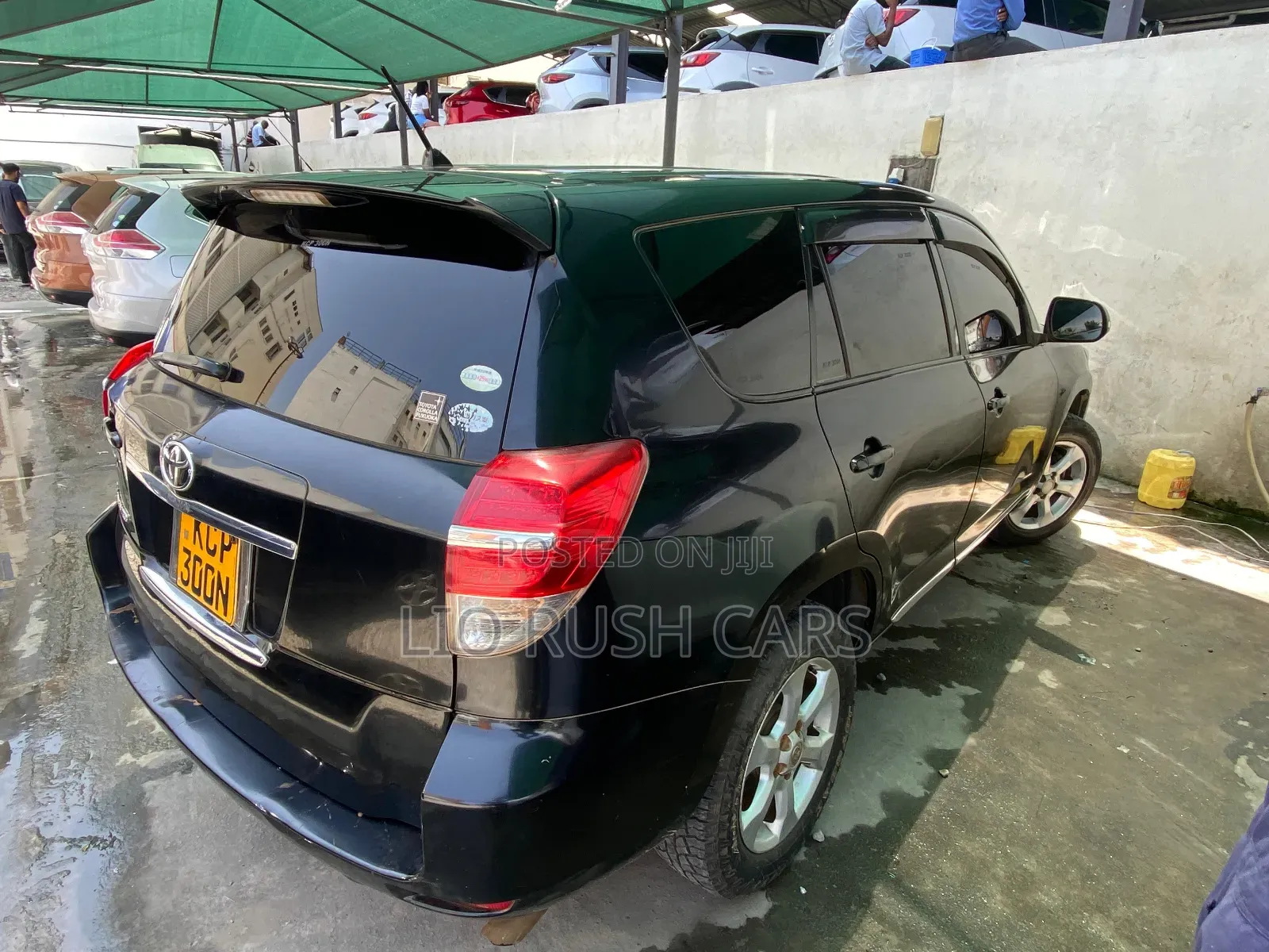 Toyota Vanguard 2011 Black