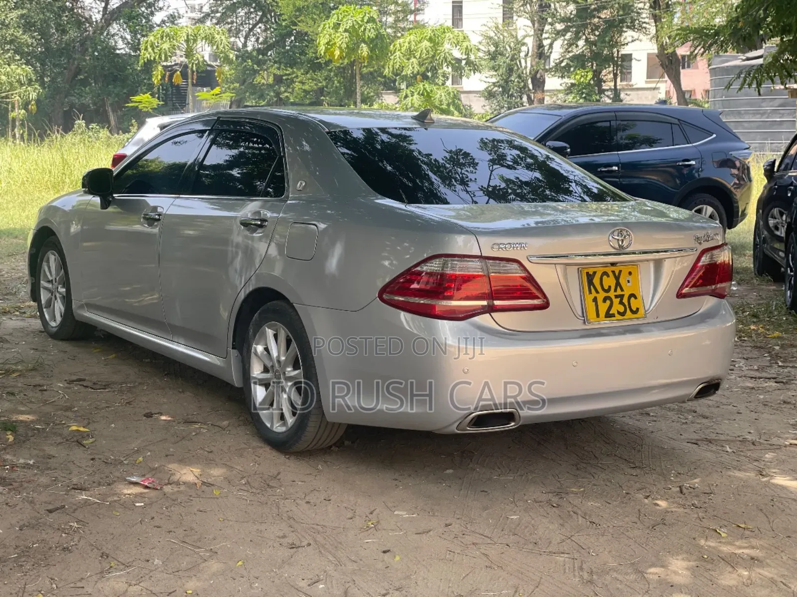 Toyota Crown 2012 Silver