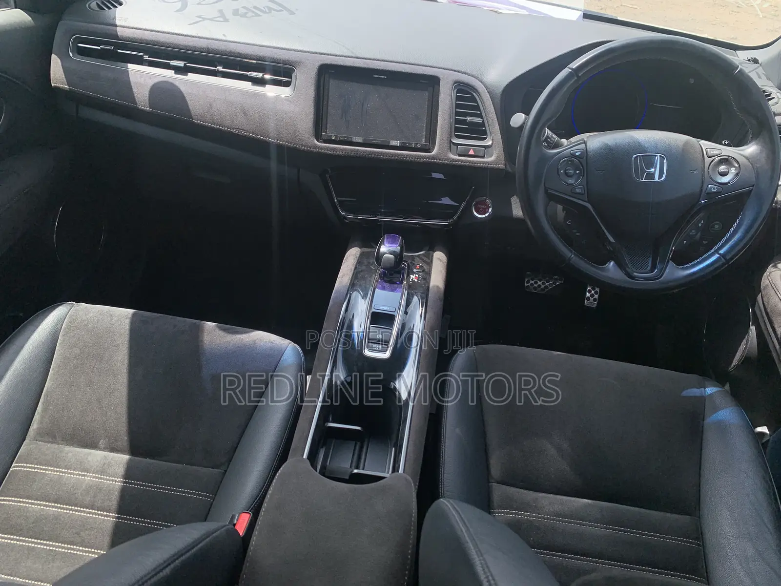 Honda Vezel 1.5 Hybrid 4WD 2018 Pearl