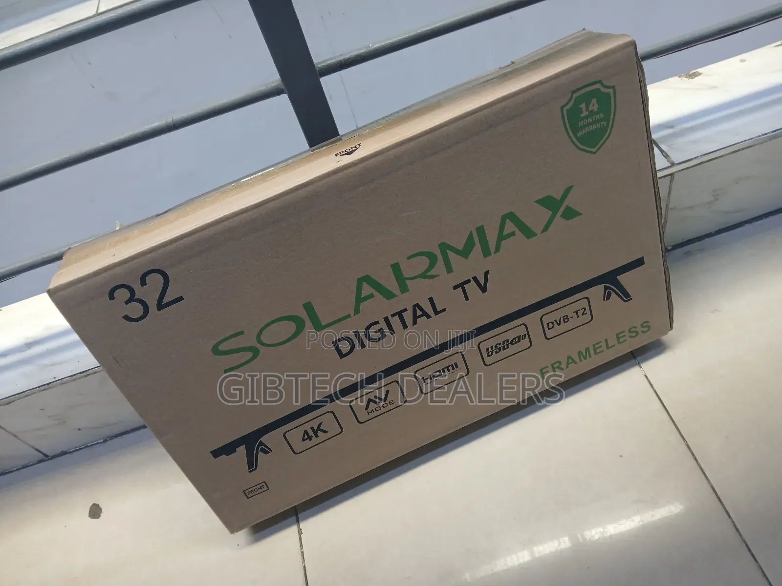 Solarmax 32 Inches Frameless Digital Tv