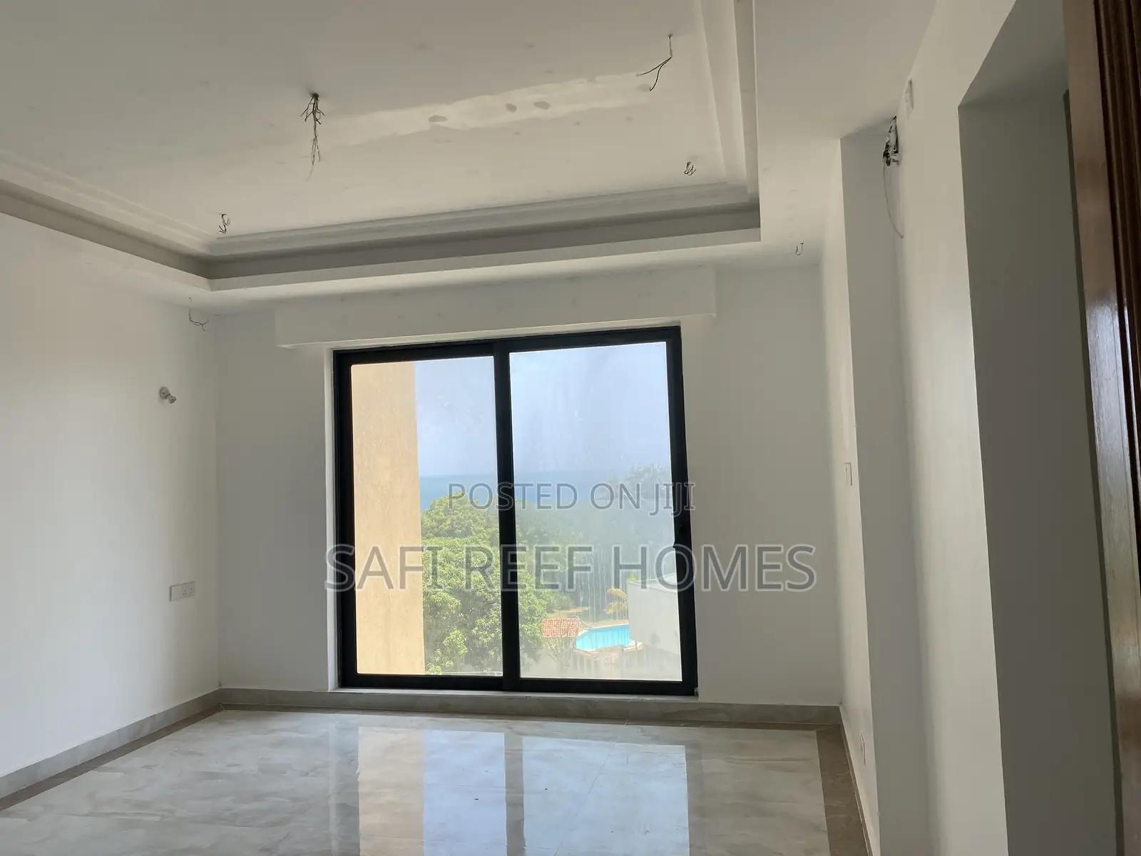 4bdrm Apartment in Kizingo for sale