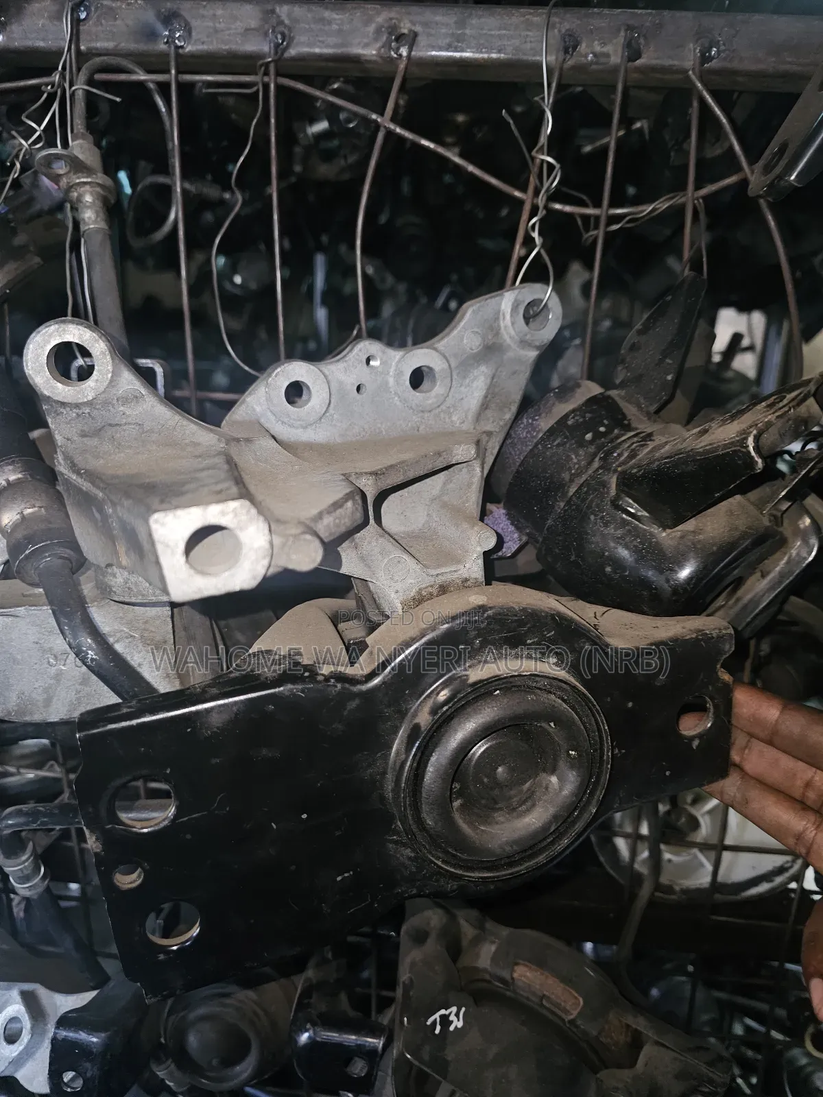 Extrail New Model T32 Engine Mounting