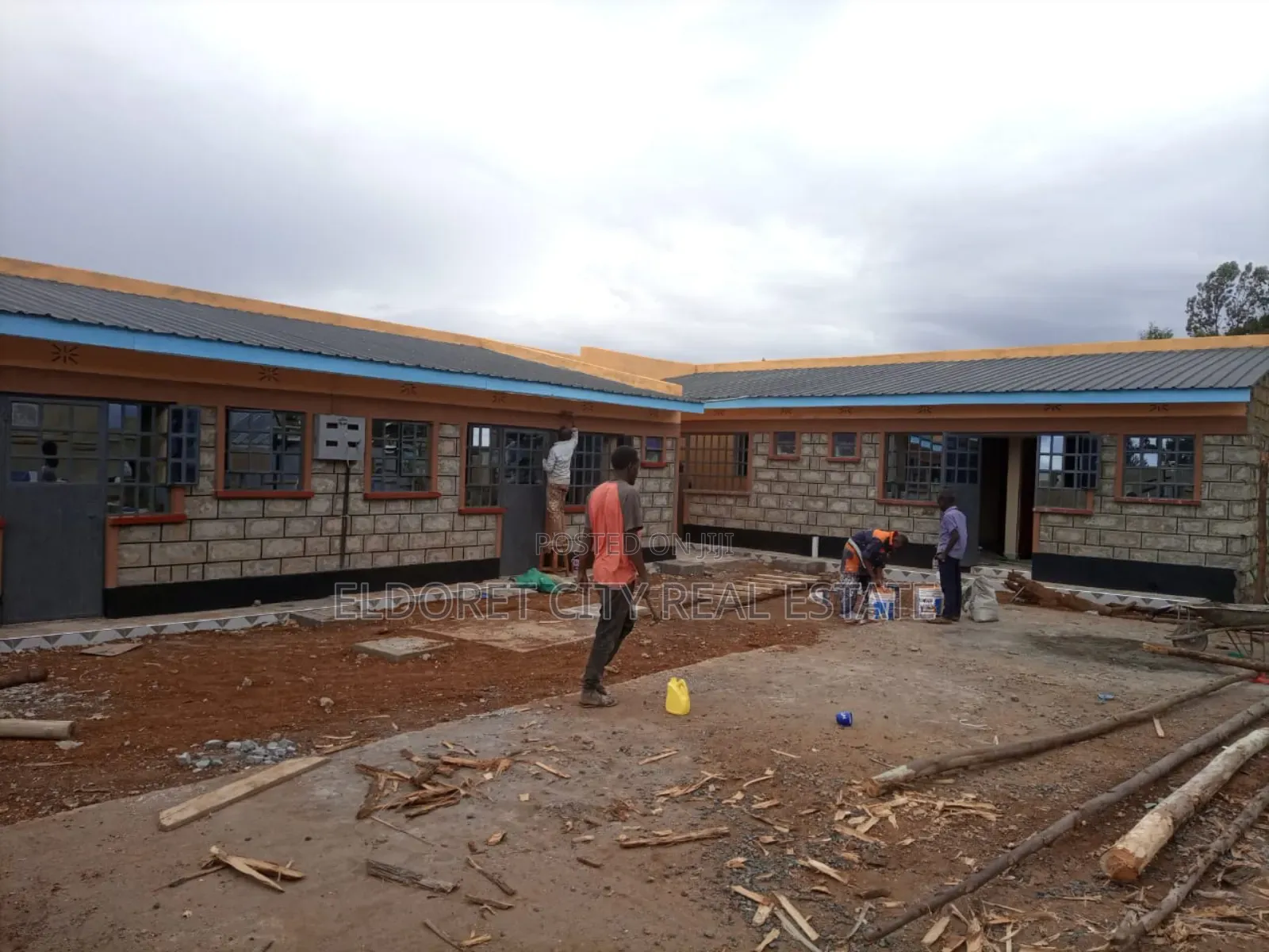 1/8 Plot Kimumu/Better Farm With Rentals