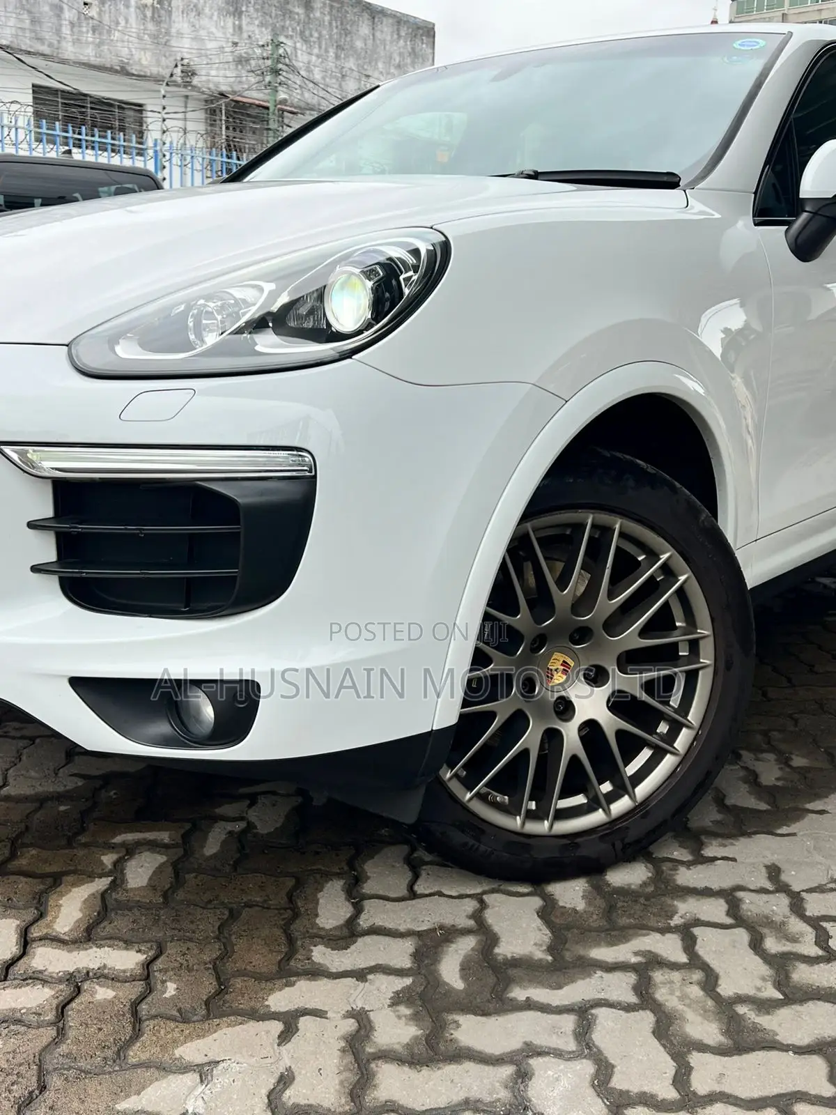 Porsche Cayenne Platinum Edition AWD 2018 Pearl
