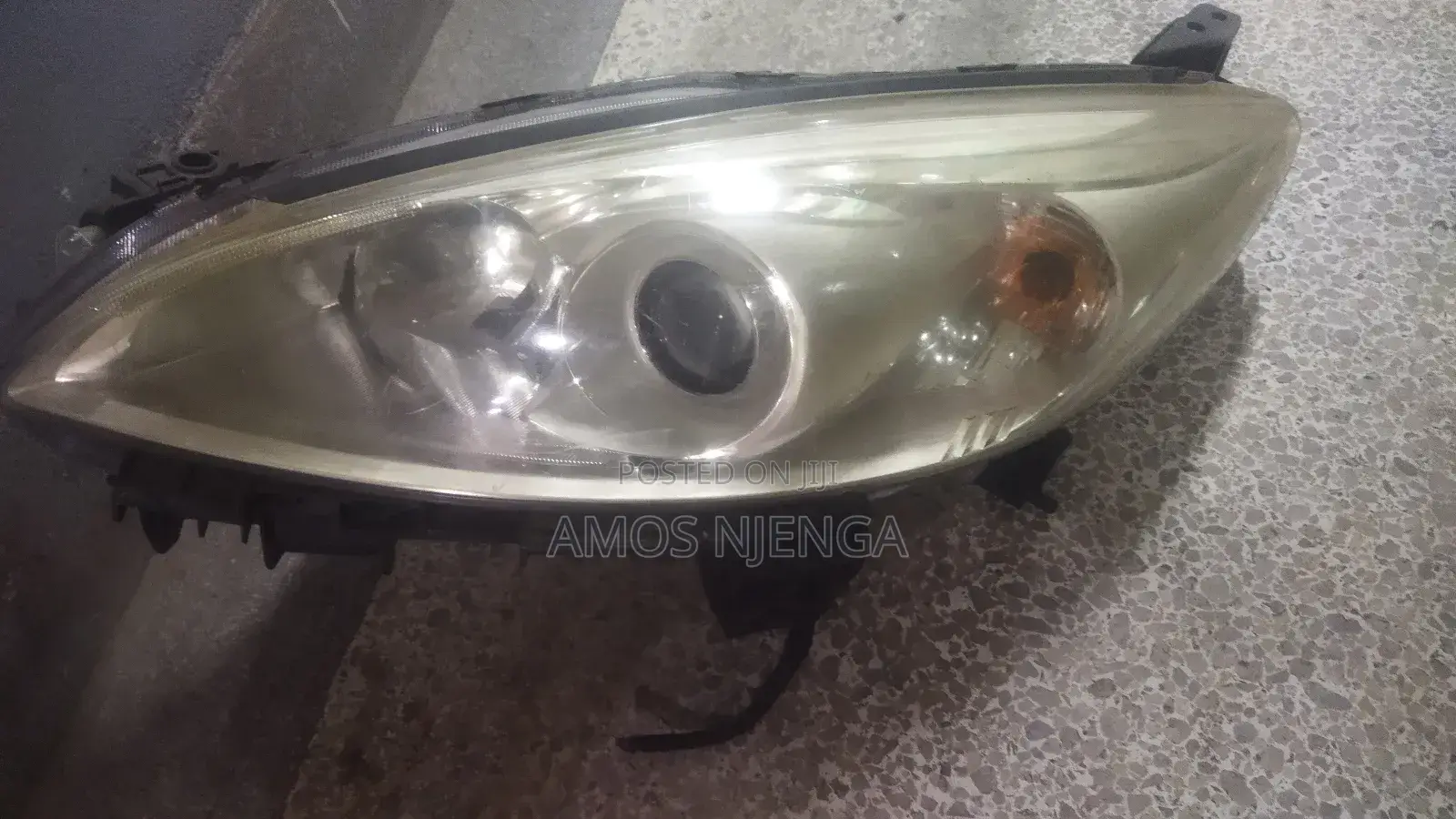 Mazda Premacy 2012 X-Japan Headlight