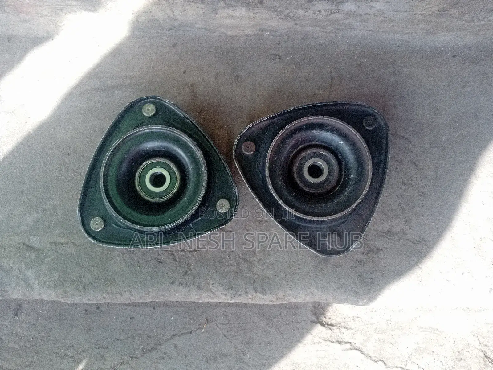 Subaru Legacy Bs9 Front Shock Absorber Mounting