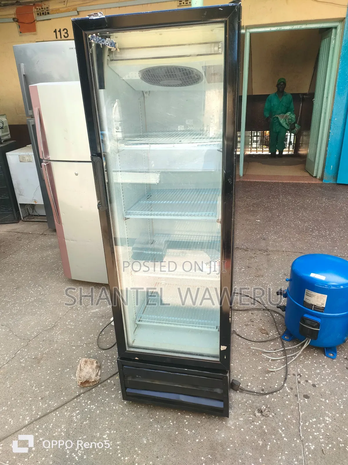 285 Litres Cooler ( Display Fridge ^)