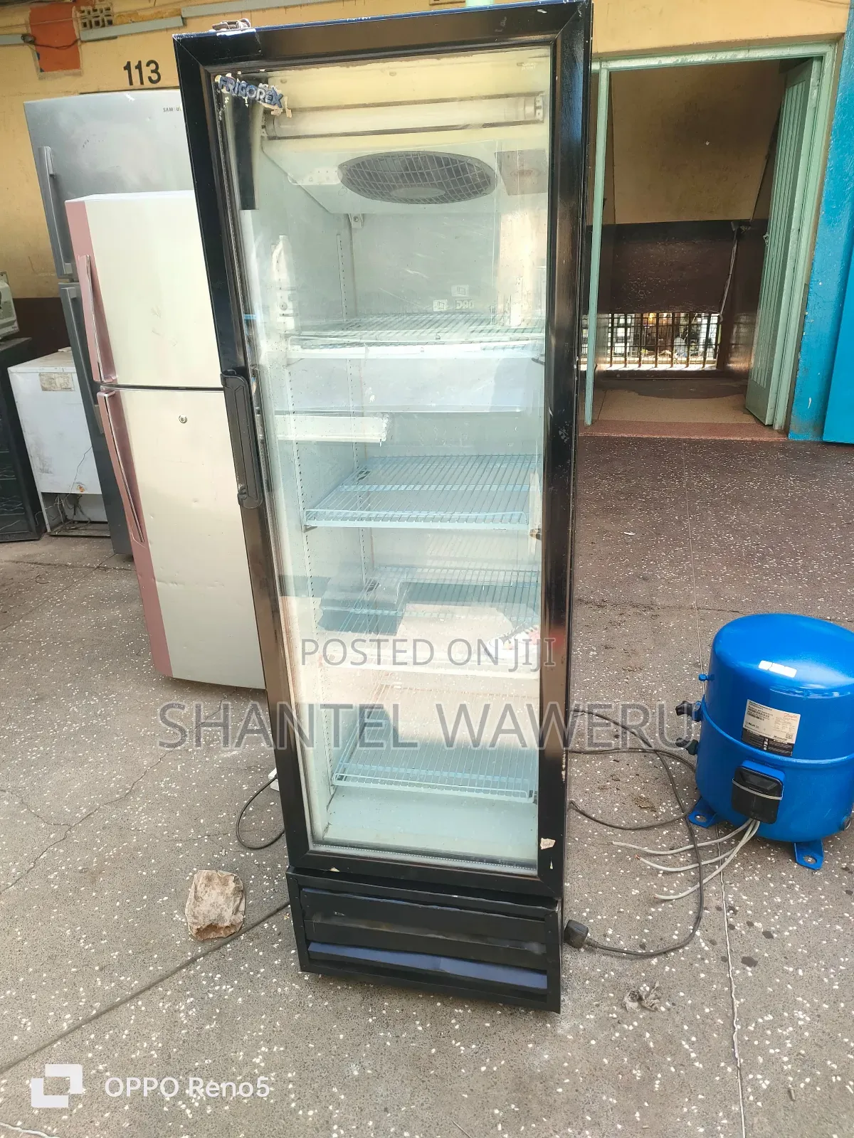 285 Litres Cooler ( Display Fridge ^)