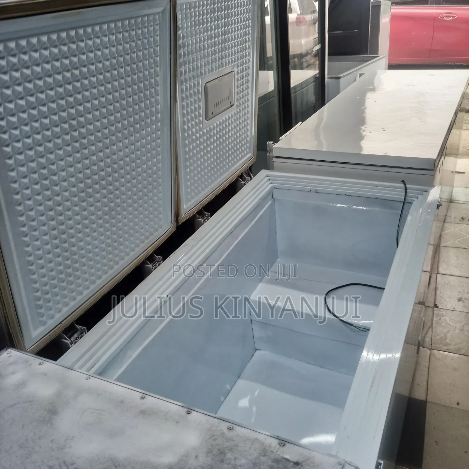 Two Doors Chest Freezer 500 Litres