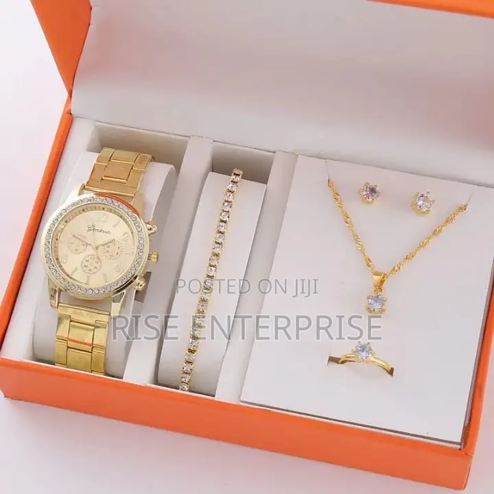Fashion Trendy Quartz Watch Gift Set