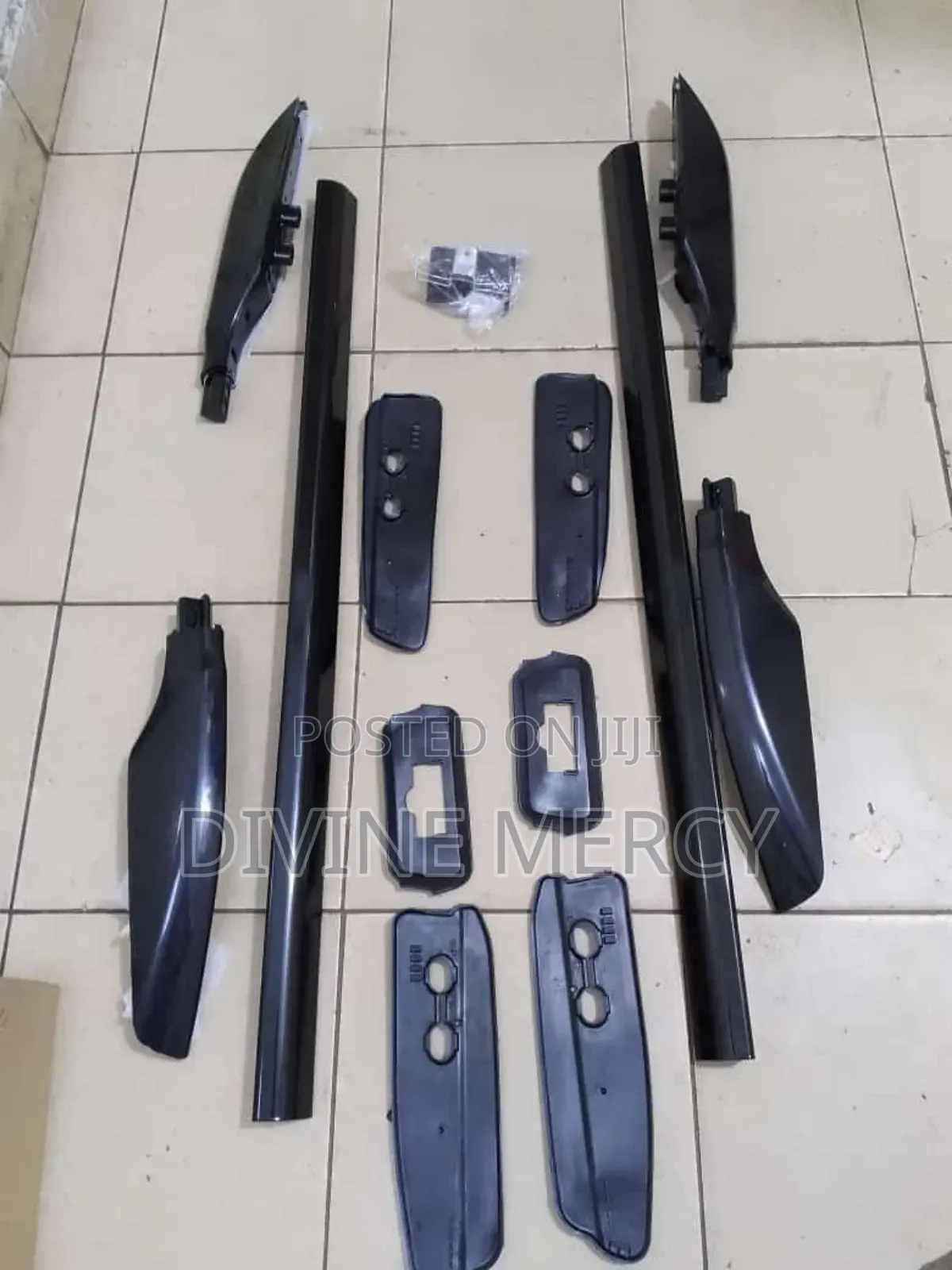 Universal Roof Rails/Roof Rack