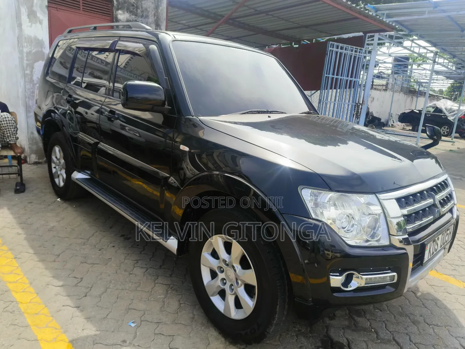 Mitsubishi Pajero 2017 Black