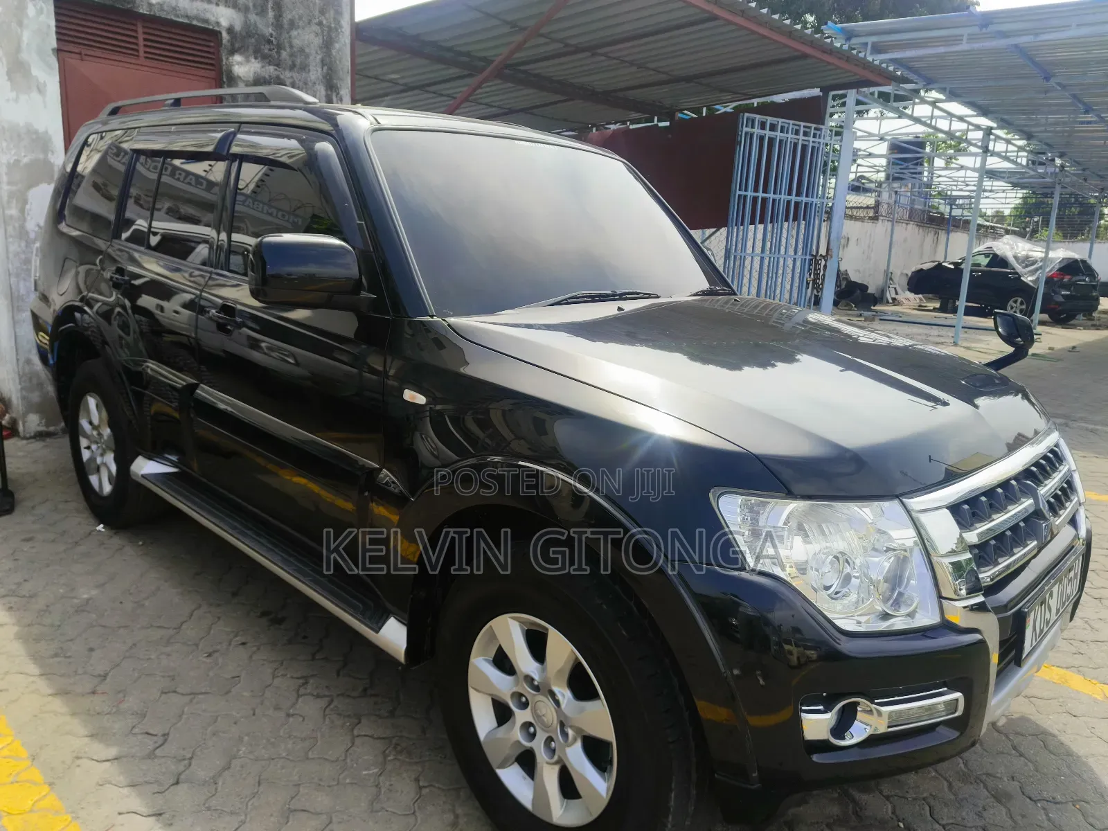 Mitsubishi Pajero 2017 Black