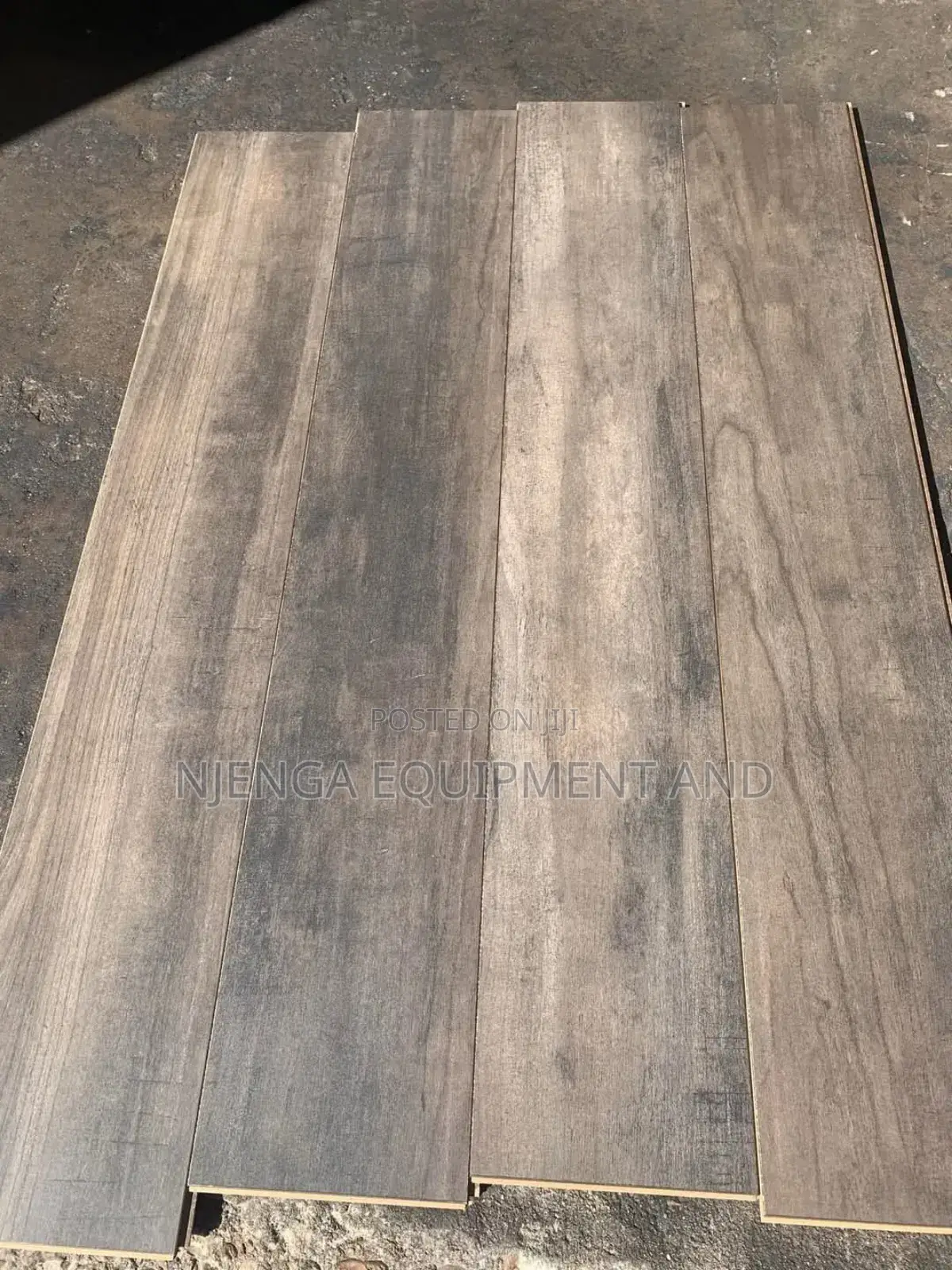 Wood Laminate Planks