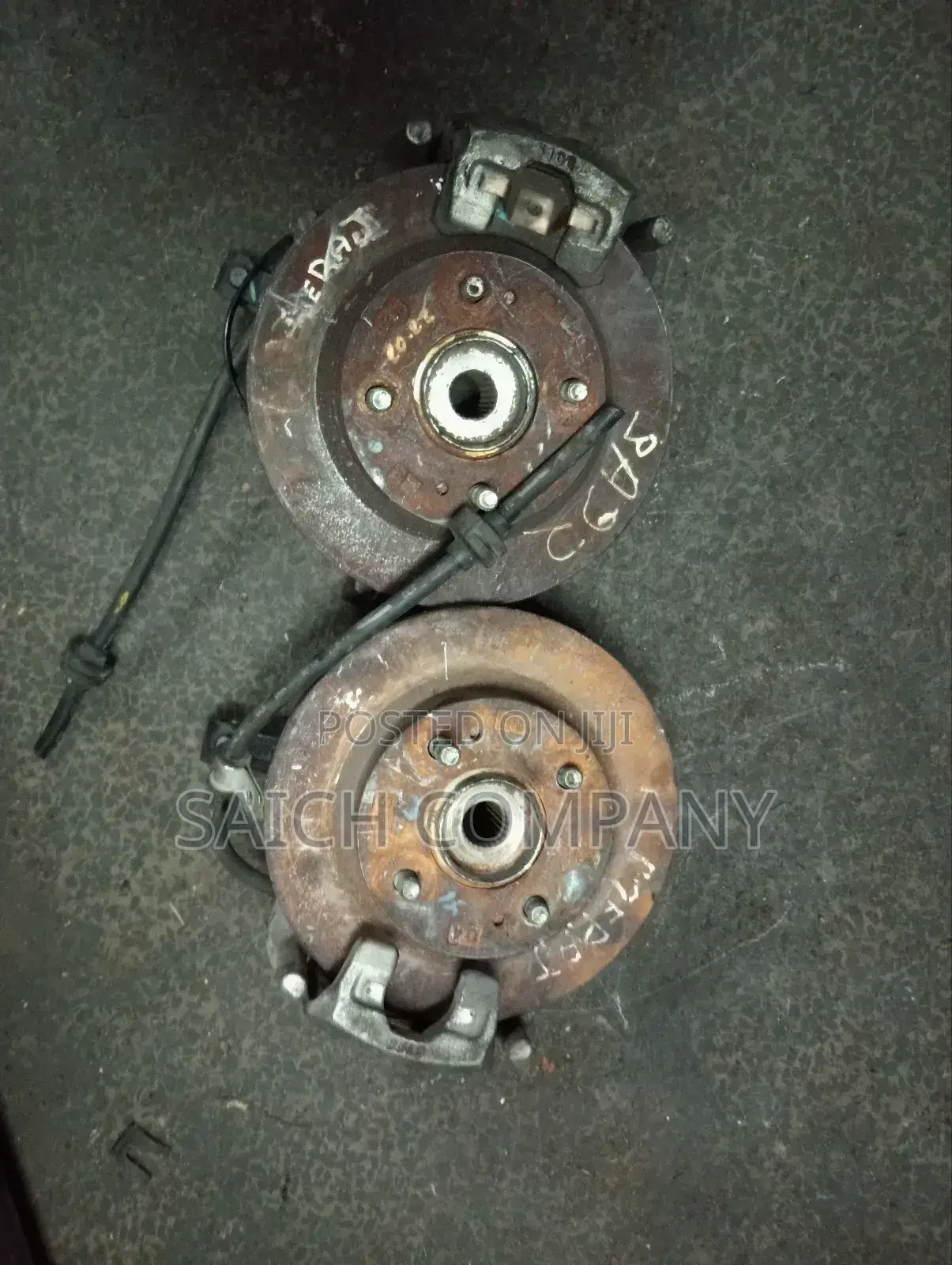 Mitsubishi Mirage Front Wheel Hubs