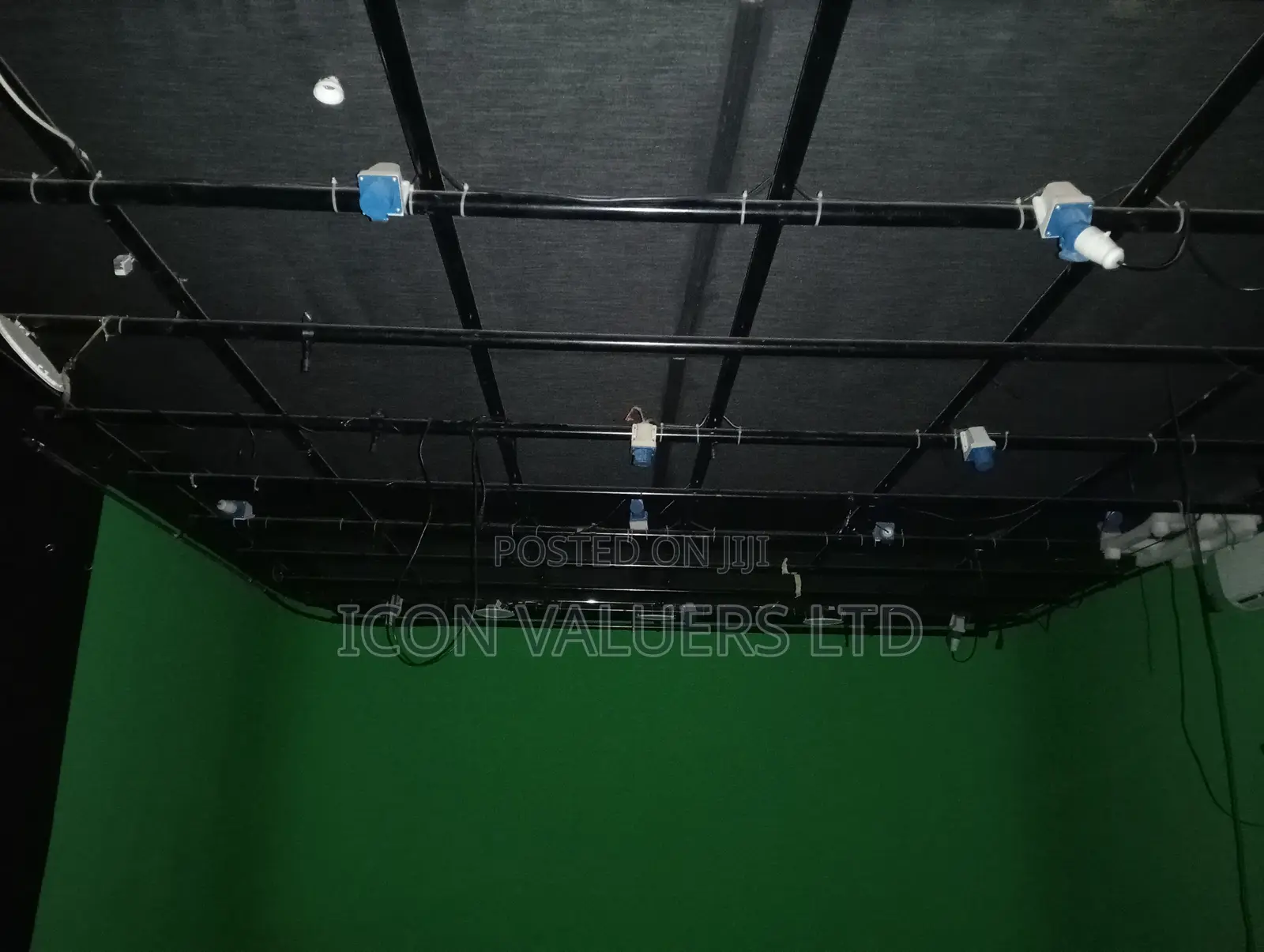Fully Equiped Studio to Let