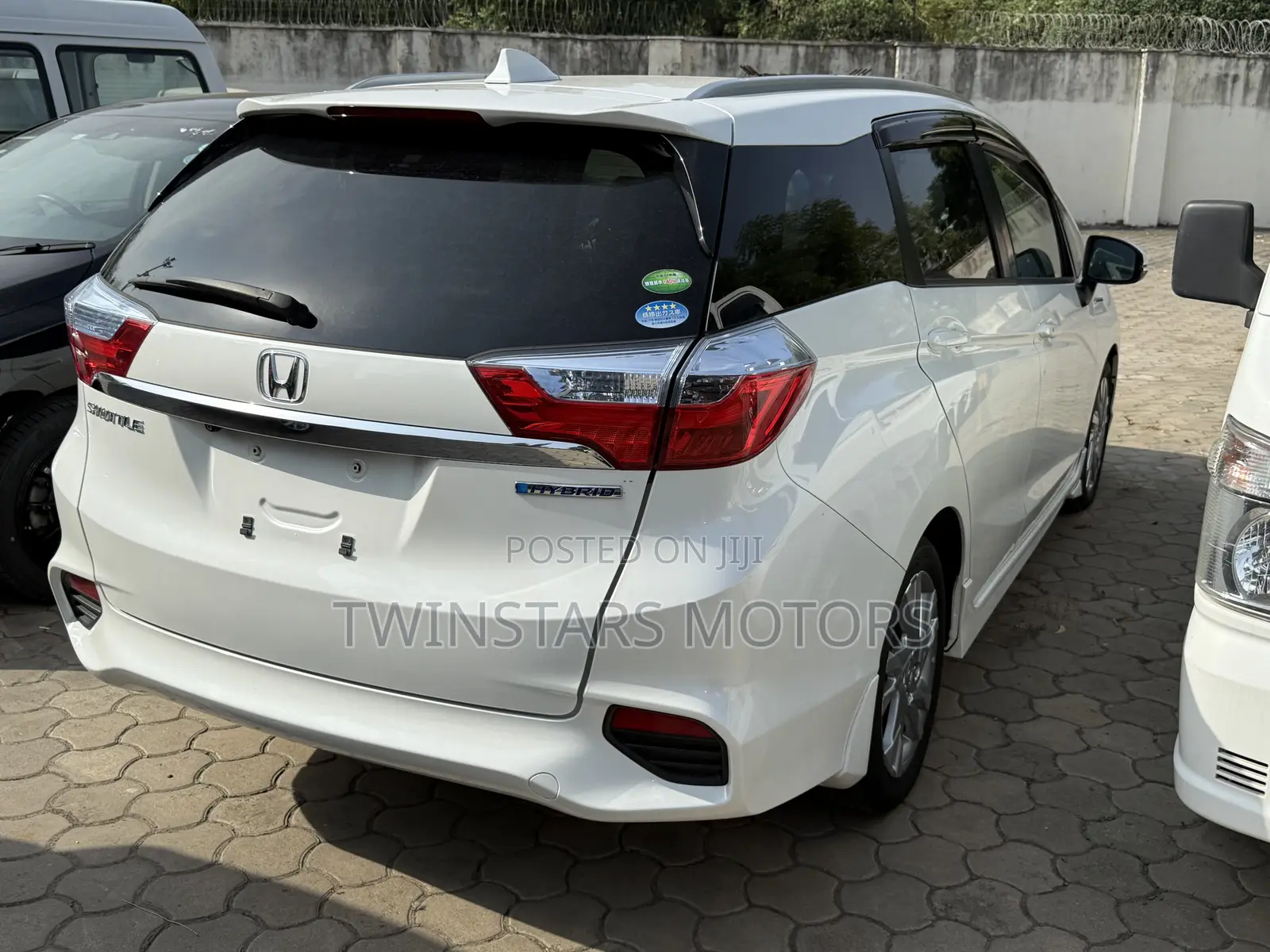 Honda Fit Shuttle 1.5 Hybrid 2WD 2018 Pearl