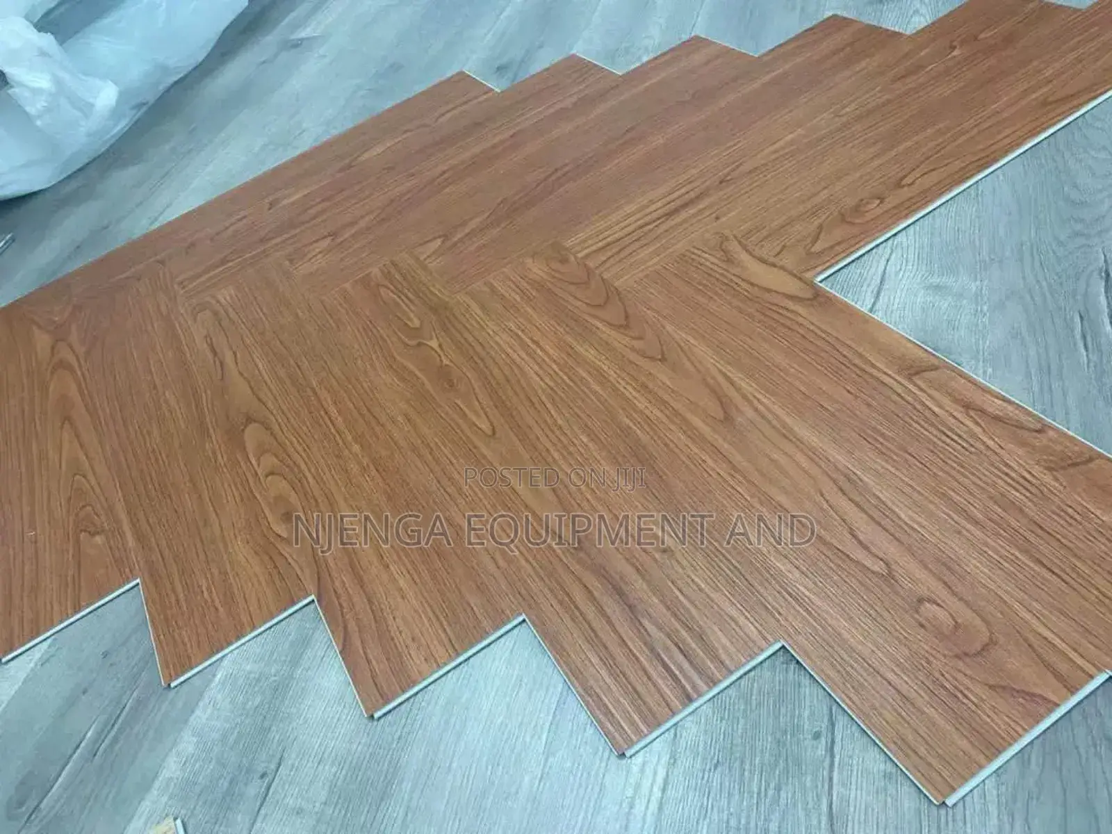 Interlocking Spc Vinyll Planks
