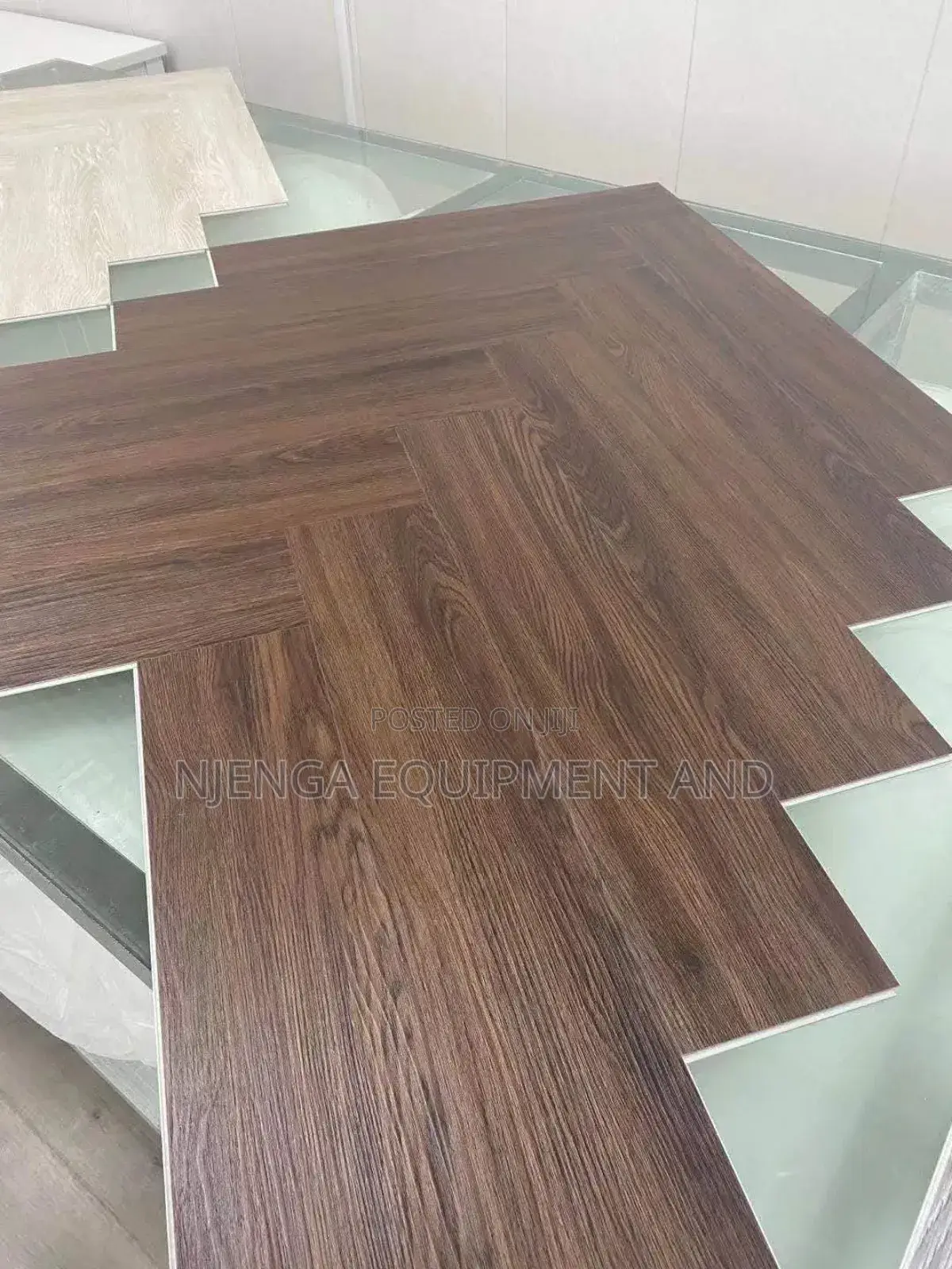 Interlocking Spc Vinyll Planks