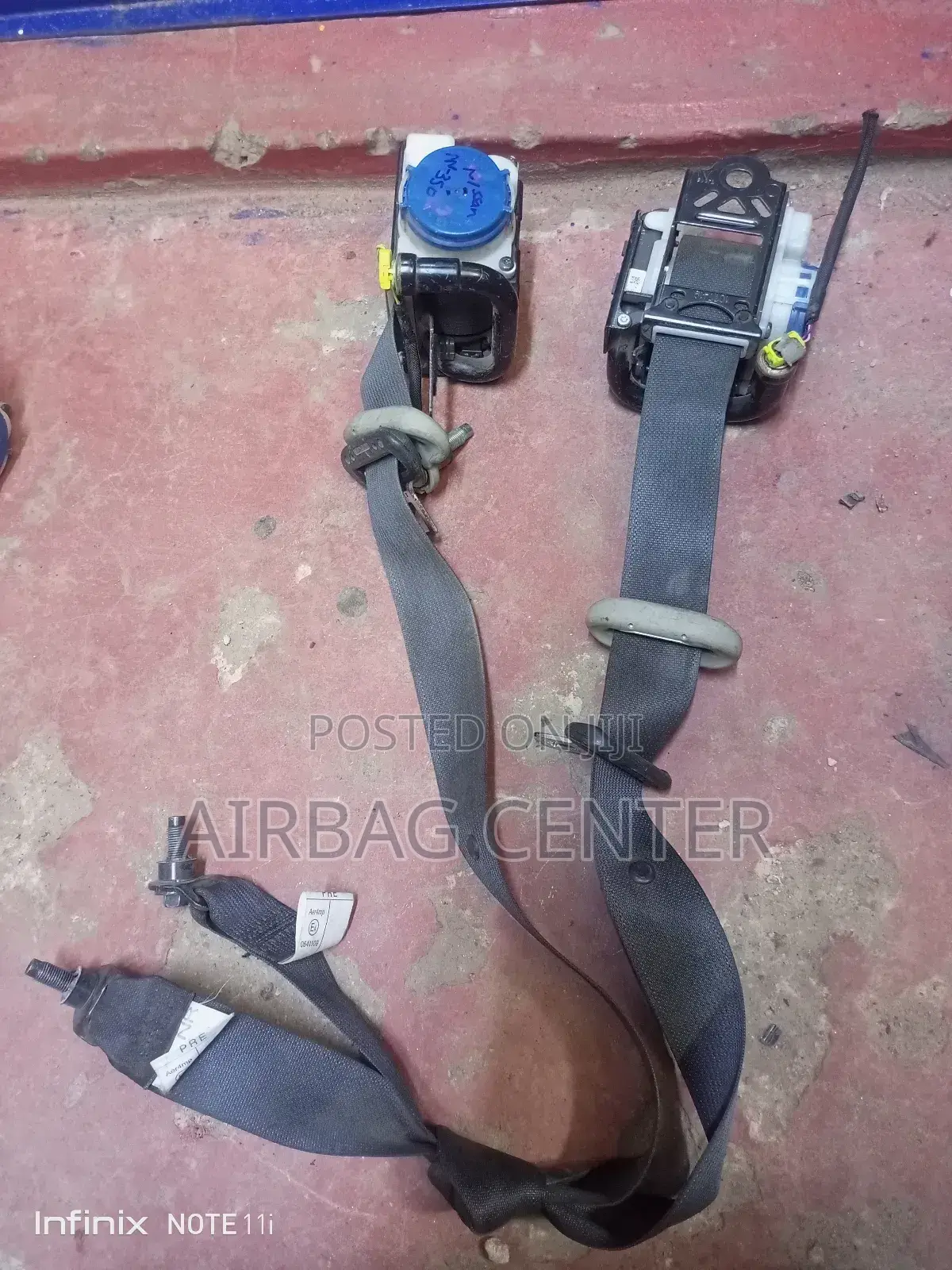 Caravan Nv 350 Seatbelts