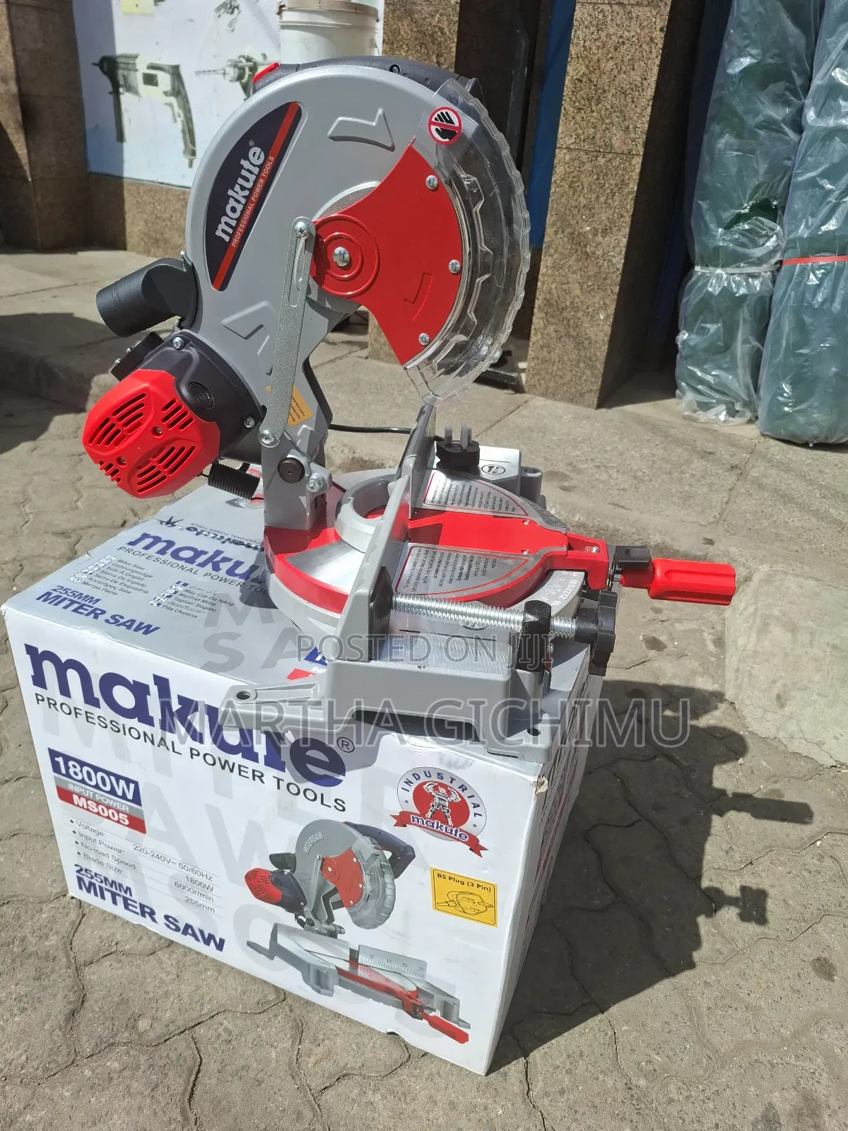 Mitre Saw Machine