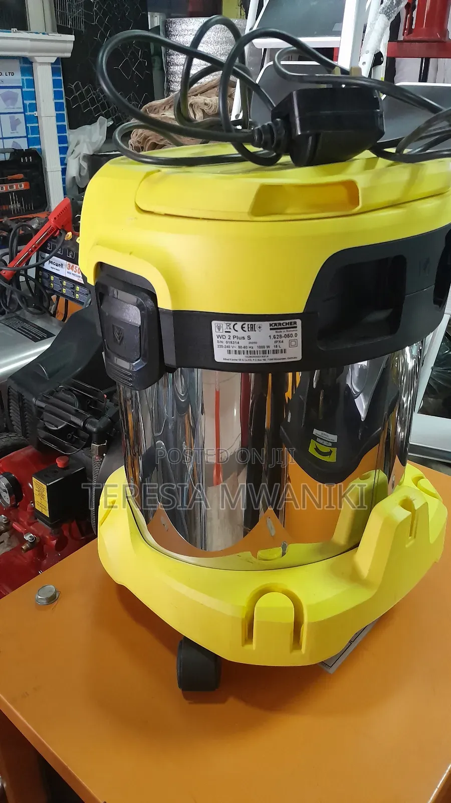 Wet And Dry Vacuum Cleaner  Wd2 Plus S