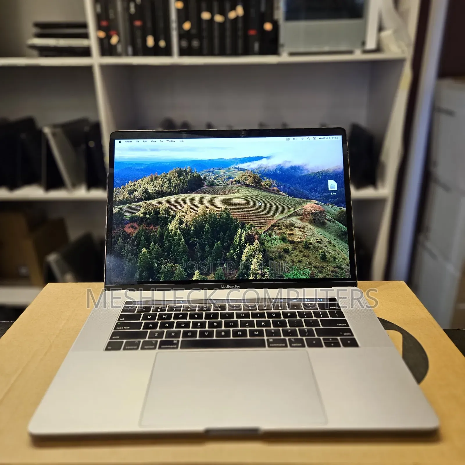 Laptop Apple MacBook Pro 2018 32GB Intel Core I9 SSD 512GB