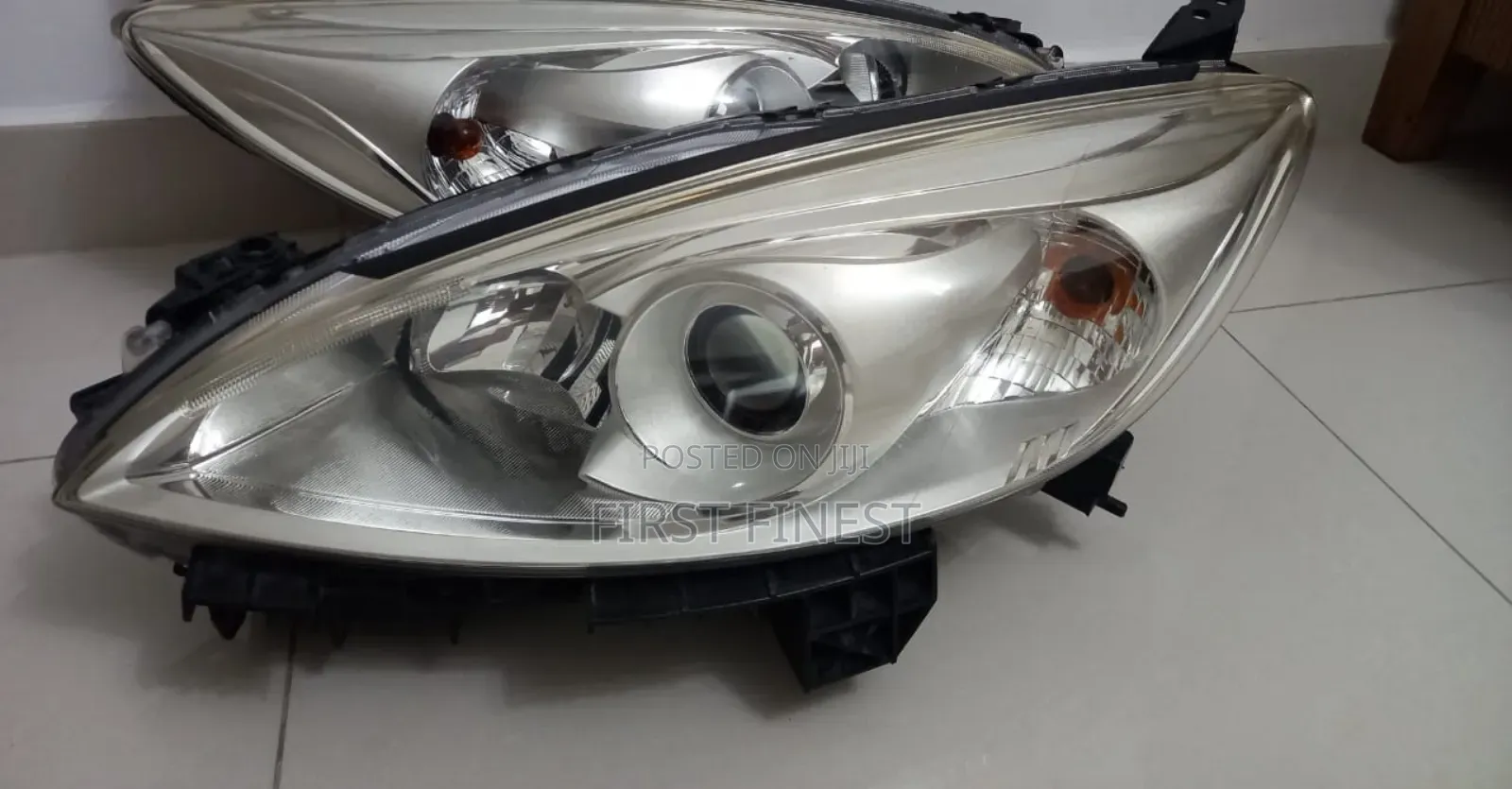 Mazda Premacy 2012 Non Xenon