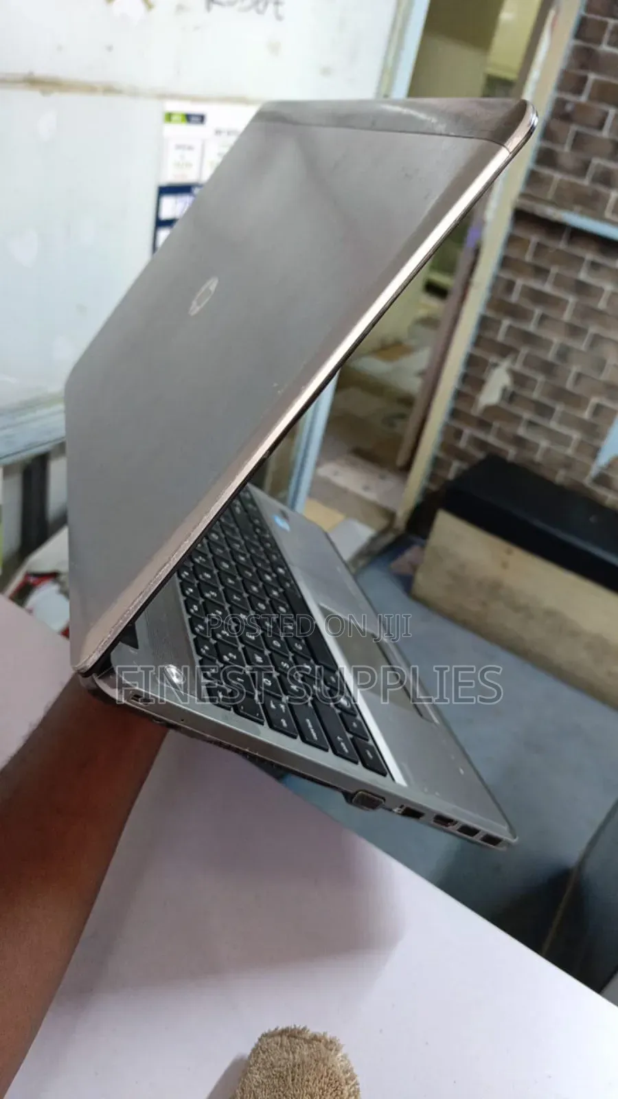 Laptop HP Compaq Presario V5000 4GB Intel Core 2 Duo HDD 250GB