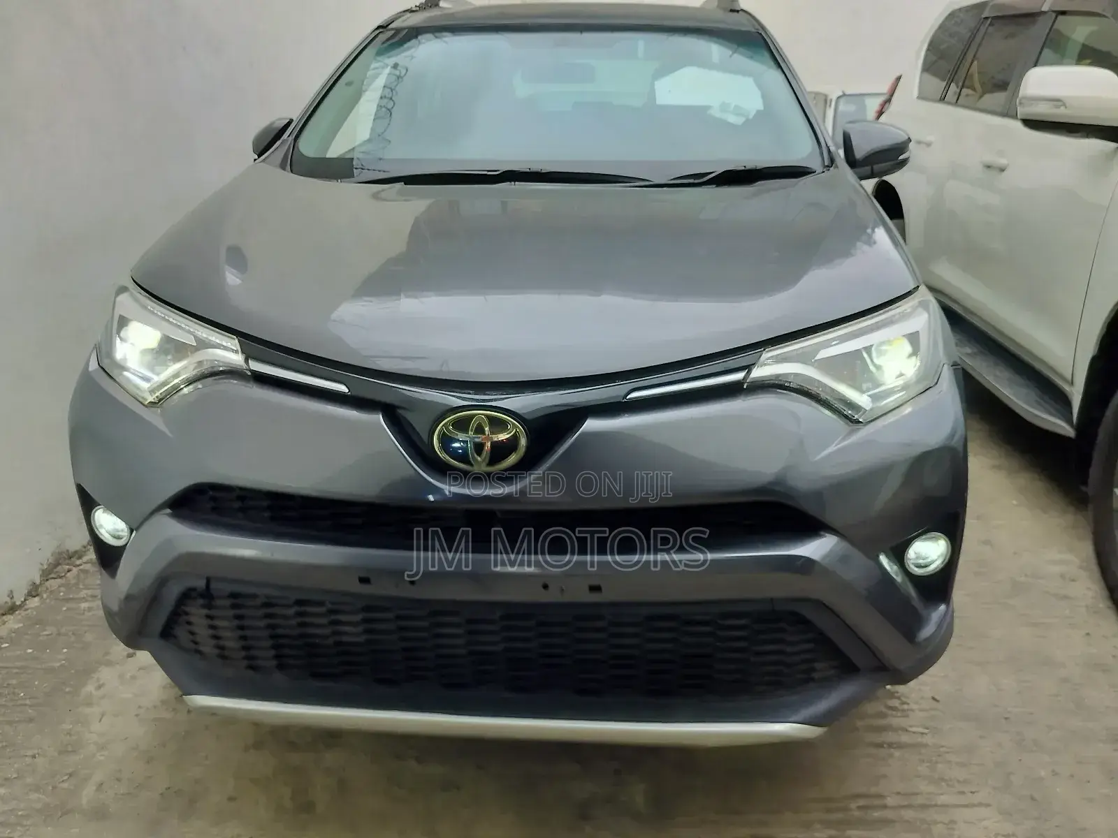 Toyota RAV4 2017 Gray