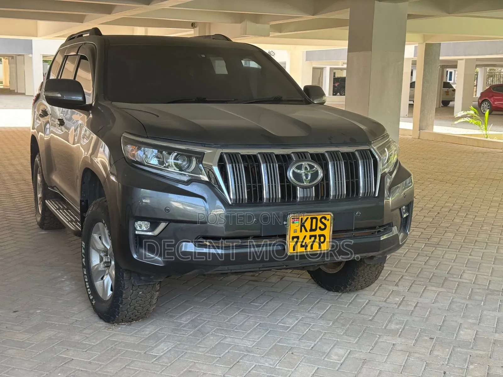 Toyota Land Cruiser Prado 2.7 i 2012 Gray