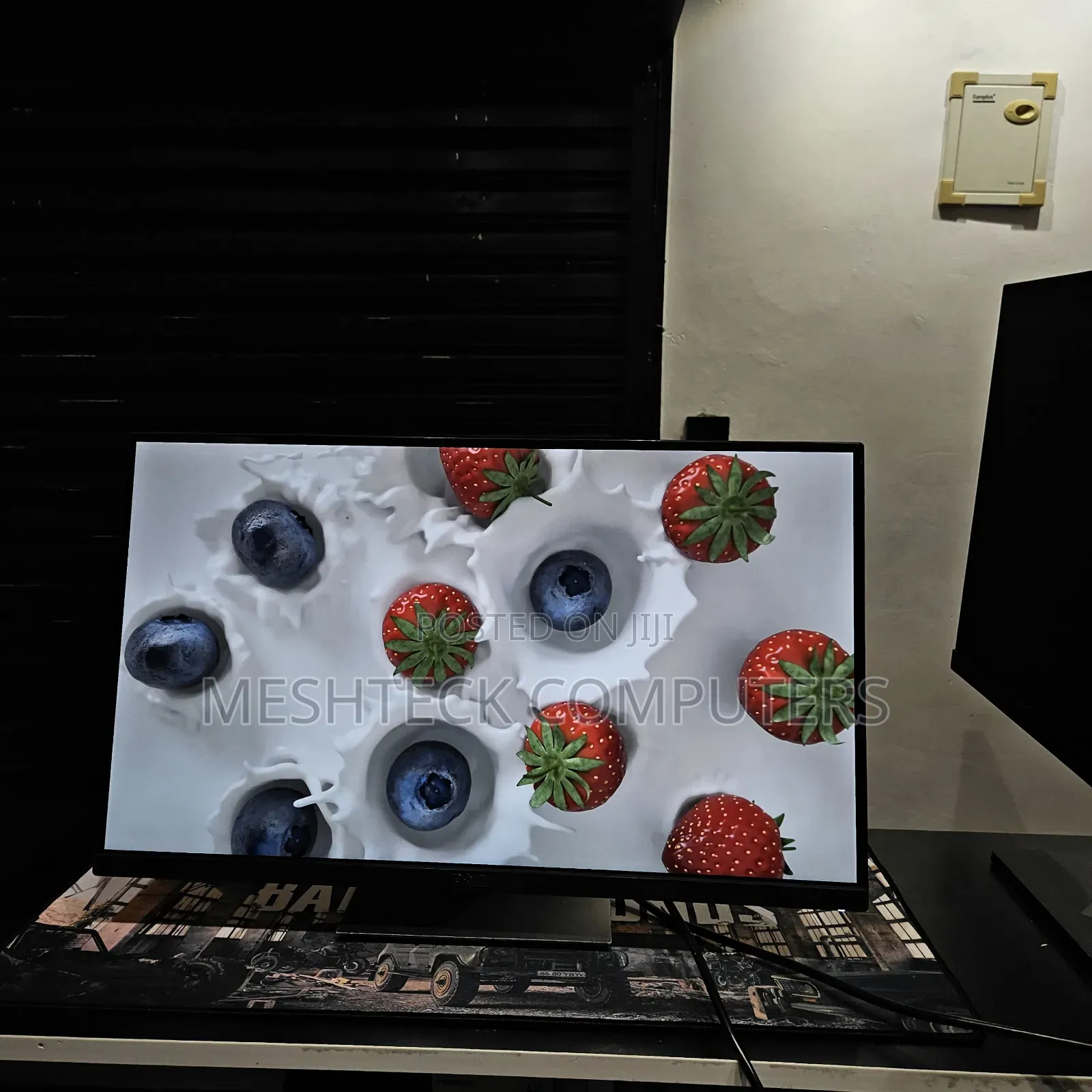 Dell U2515h Two K Resolution Monitor