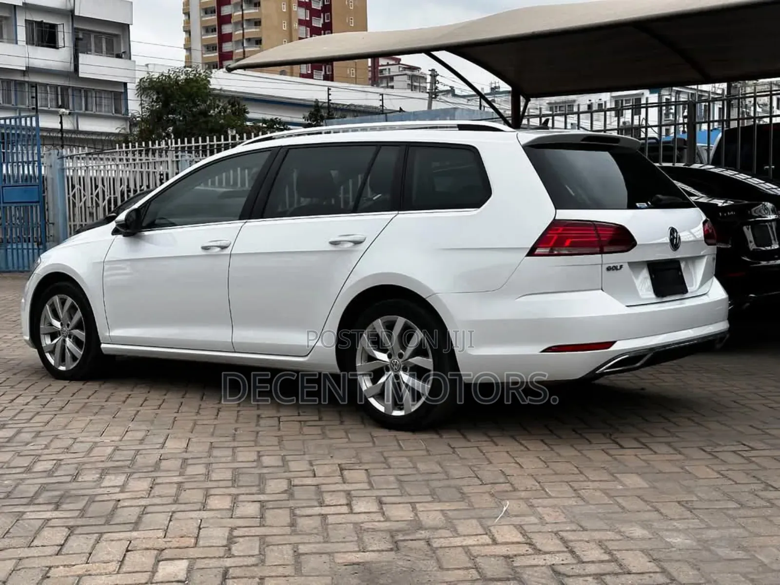 Volkswagen Golf TSI SE FWD 2018 White