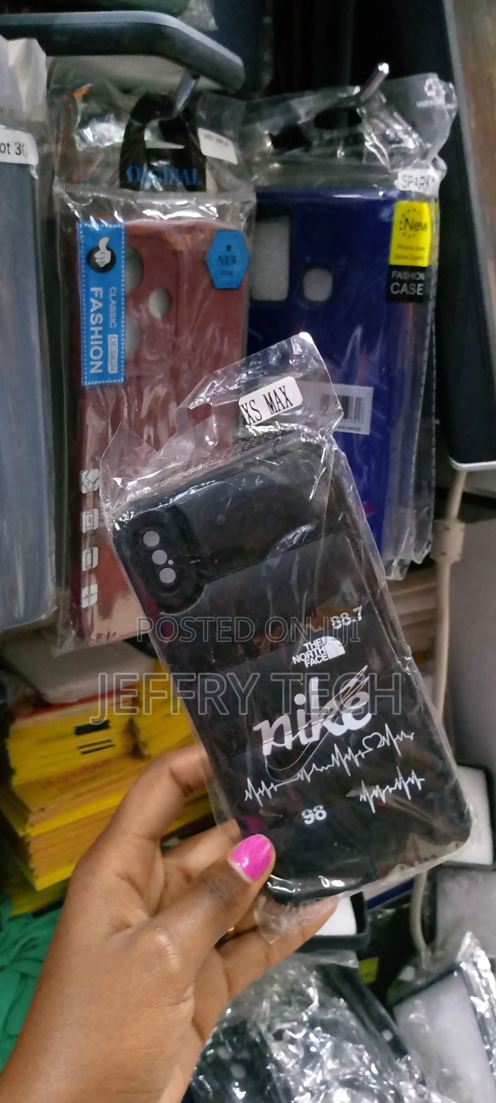 iPhone XS Max North Face Puffer Edition Scratch Resistance