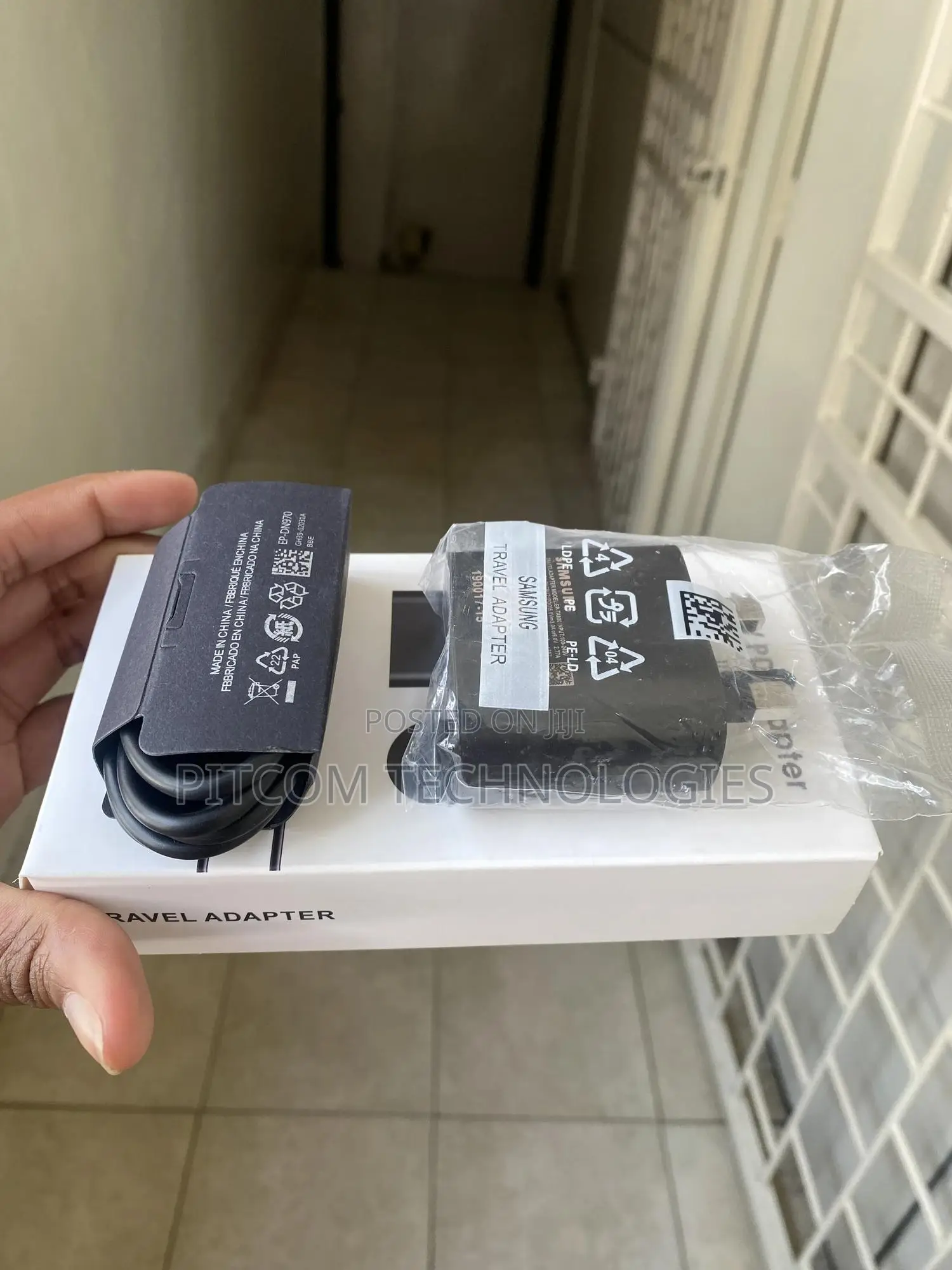 Type -C to C 25 W Adapter With Cable