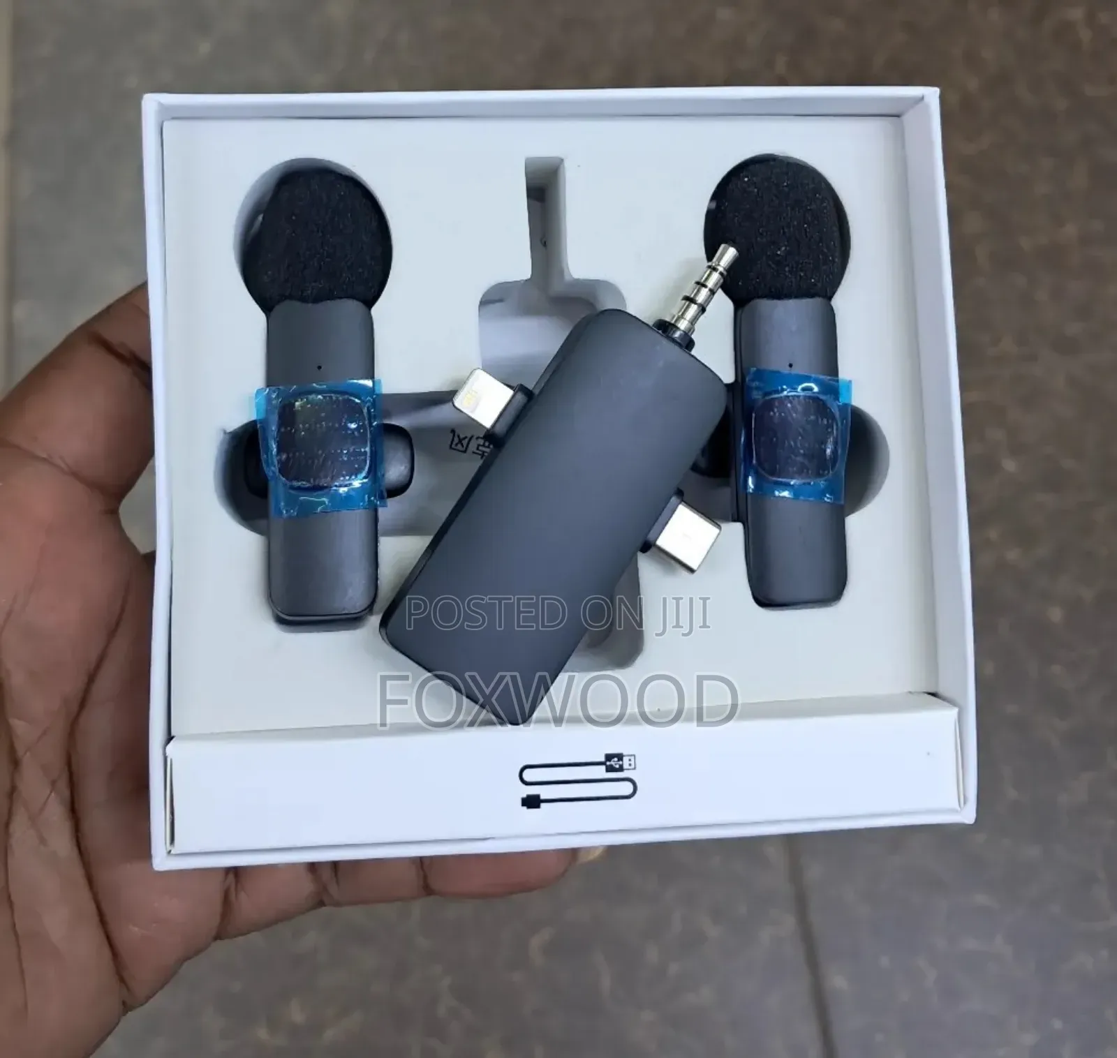 3-in-1 Wireless Lavalier Microphone